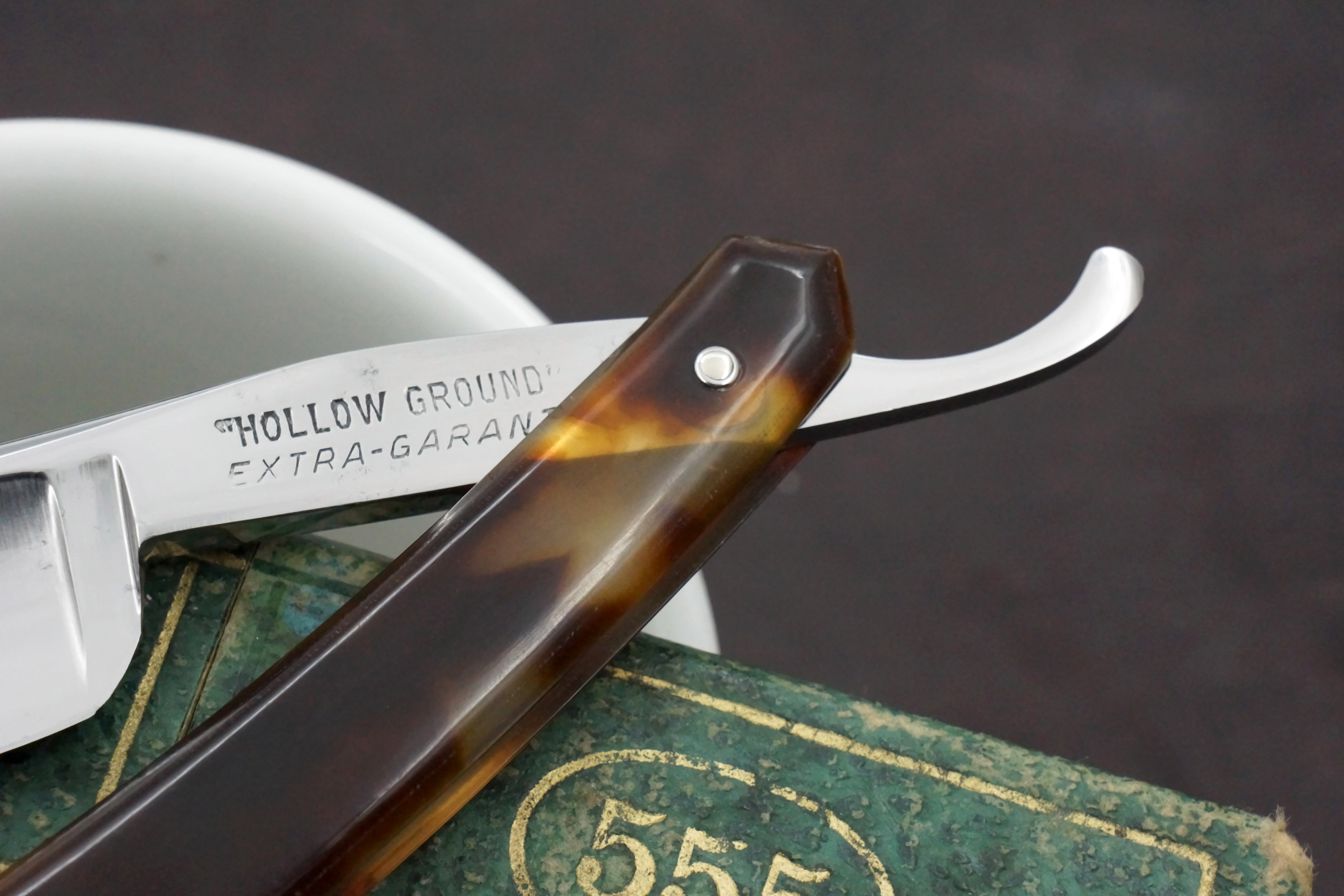 "Le Royal Tranchant" 13/16 Etched Blade - Excellent Restored Vintage French Straight Razor - Shave Ready