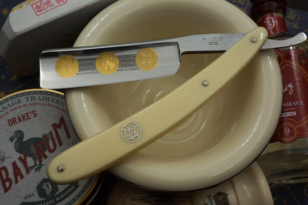 Gevoso 15/16 Full Hollow Gorgeous Etch - Vintage Near Mint Solingen Straight Razor - Shave Ready