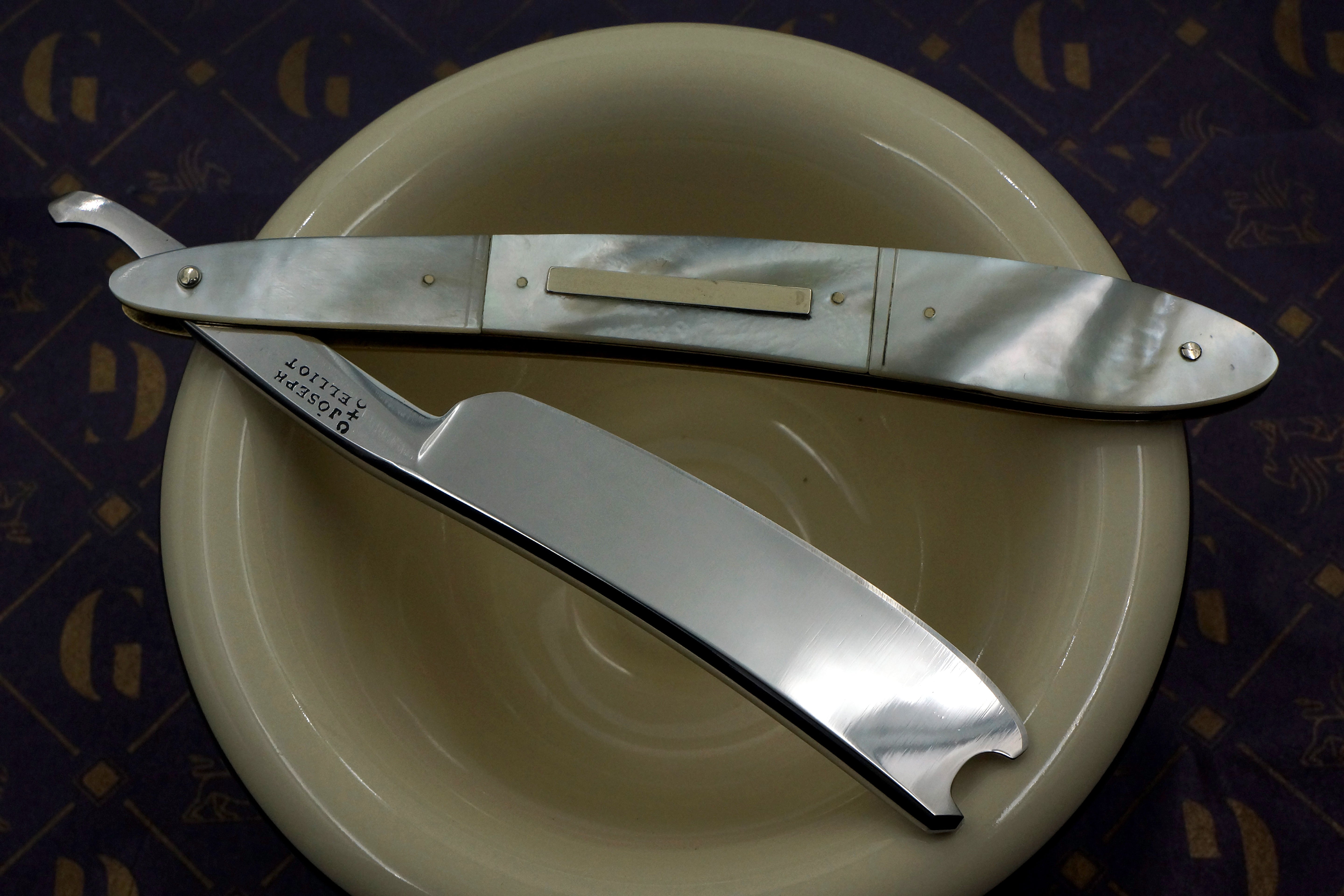 Joseph Elliot - 6/8 Blade with Mother of Pearl Scales - Fully Restored Sheffield Straight Razor - Shave Ready