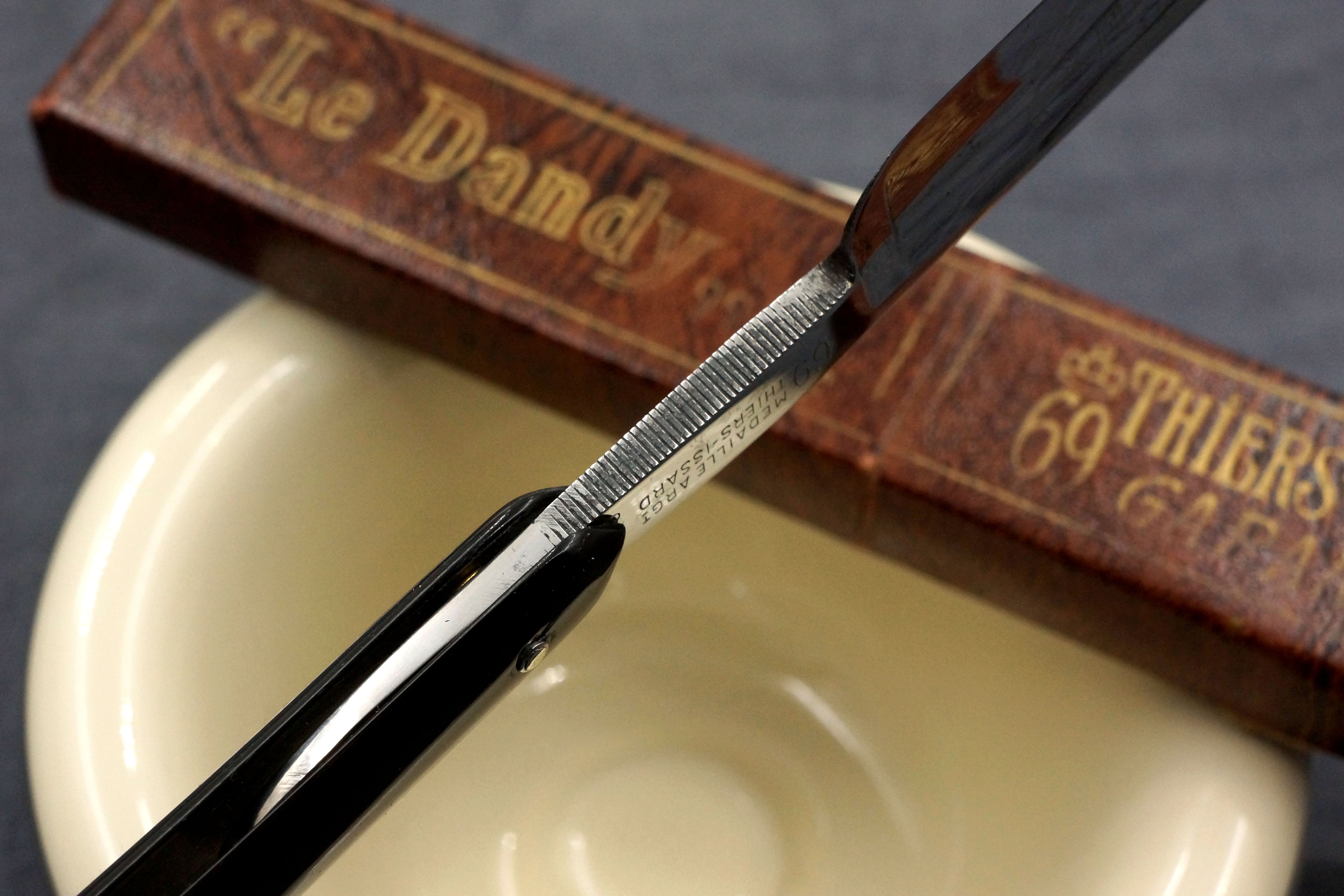 Thiers Issard No. 641 Dandy Luxe 11/16  Full Hollow - Restored Vintage French Straight Razor - Shave Ready
