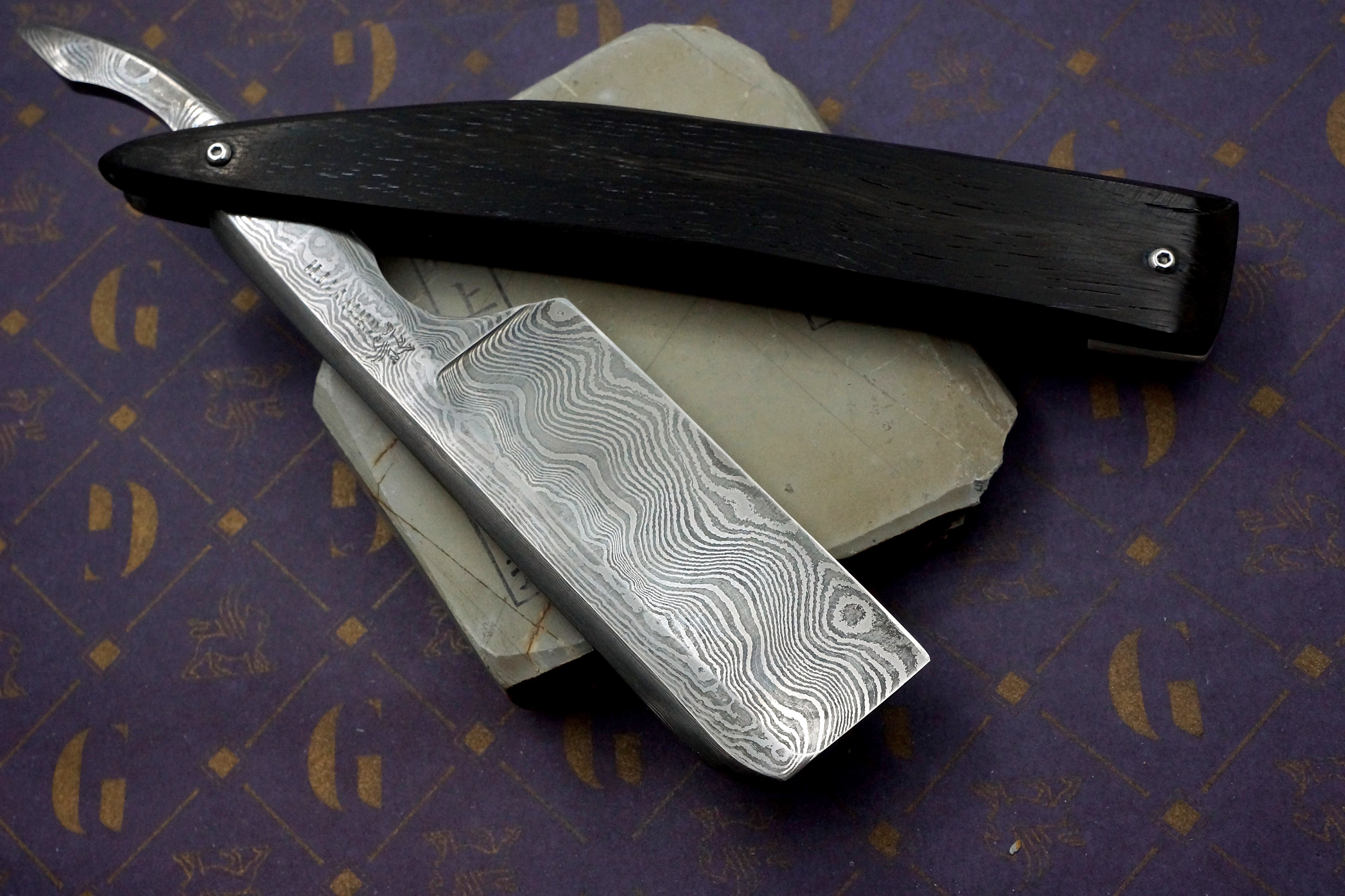 Griffith 10/8 Damascus Quarter Hollow - Bog Oak Scales Artisan Straight Razor