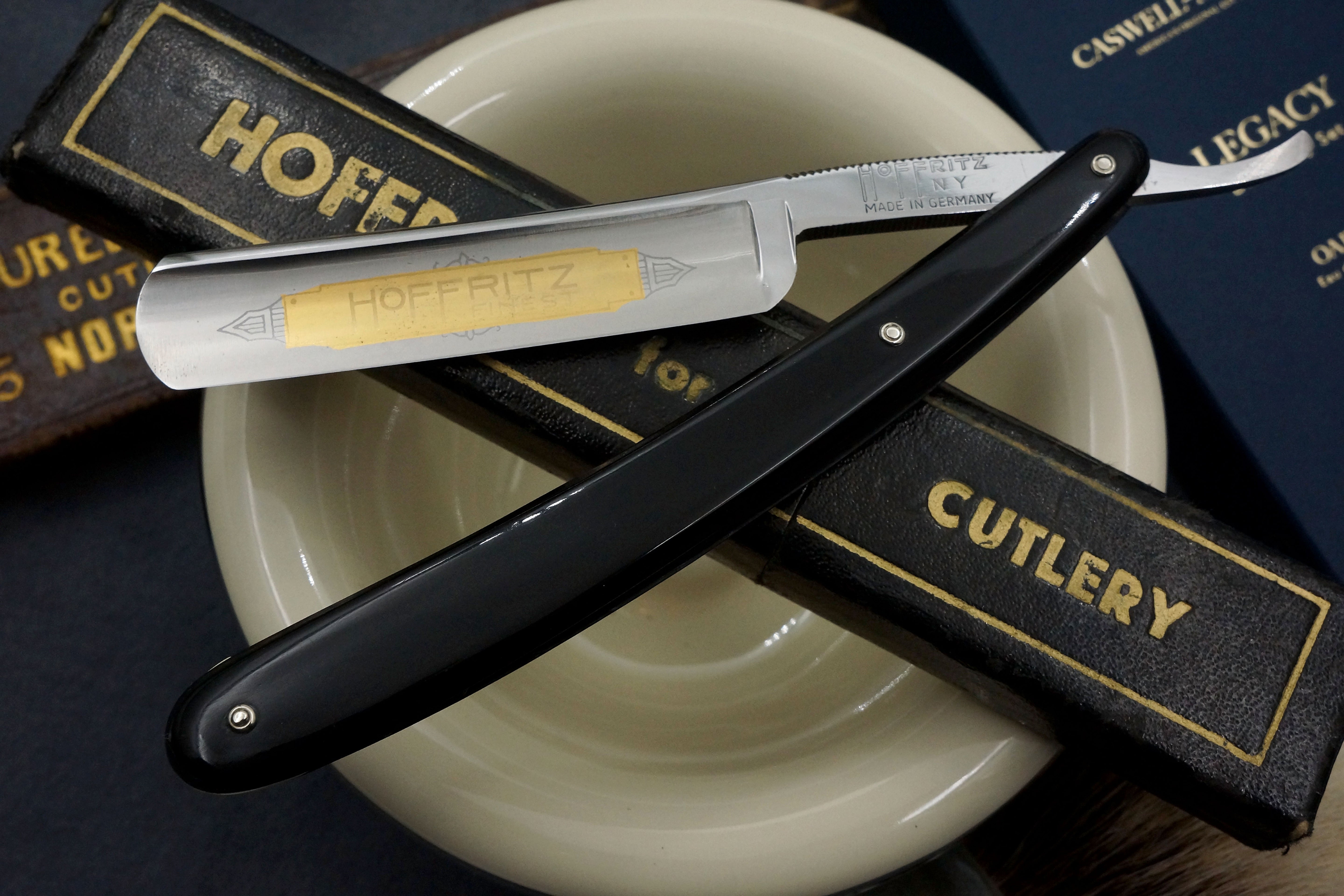 Hoffritz Cutlery 11/16" Near Pristine Vintage Solingen Straight Razor - Shave Ready