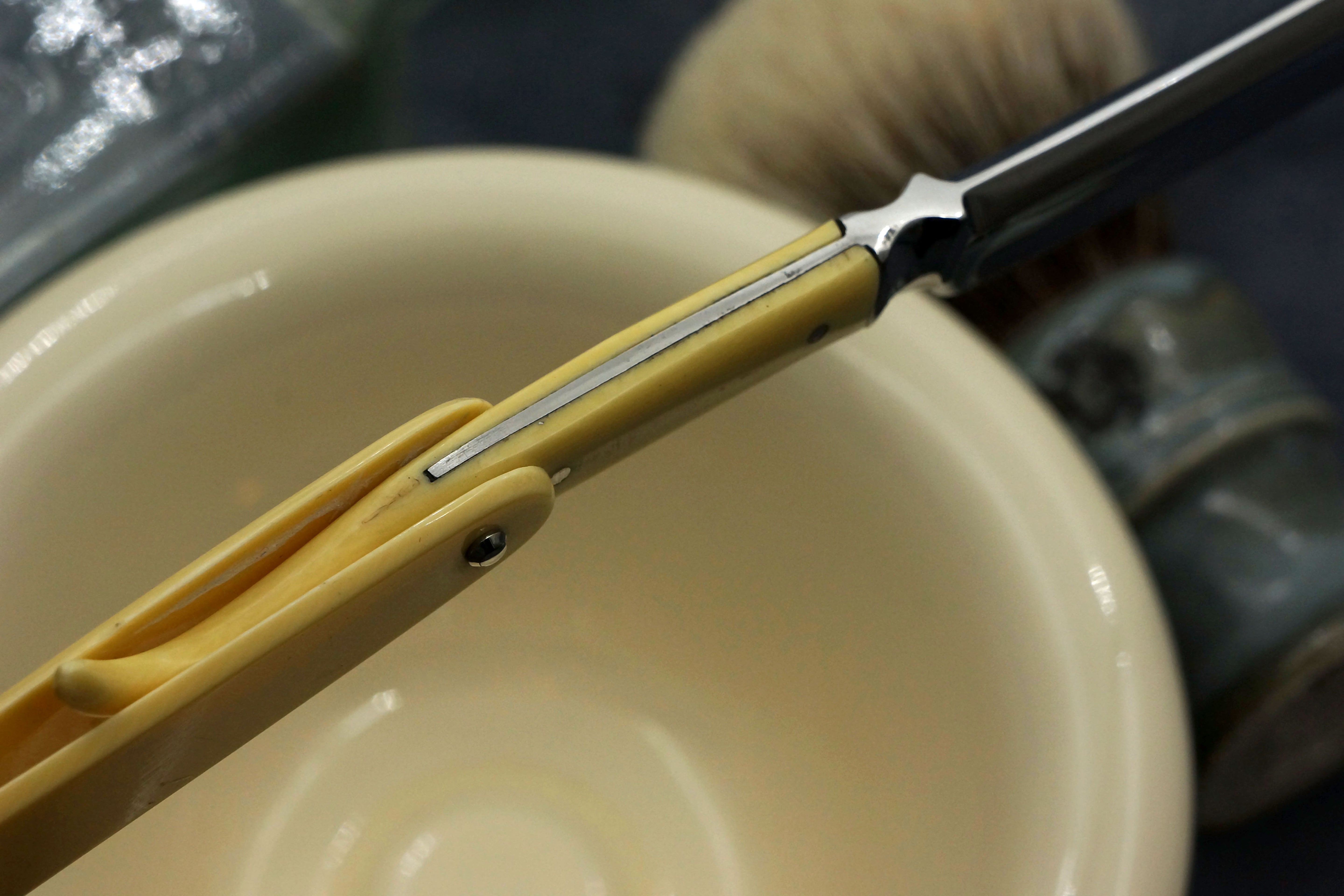 Robeson Full Hollow 11/16 Fancy Tang & Blade - Restored USA Straight Razor - Shave Ready