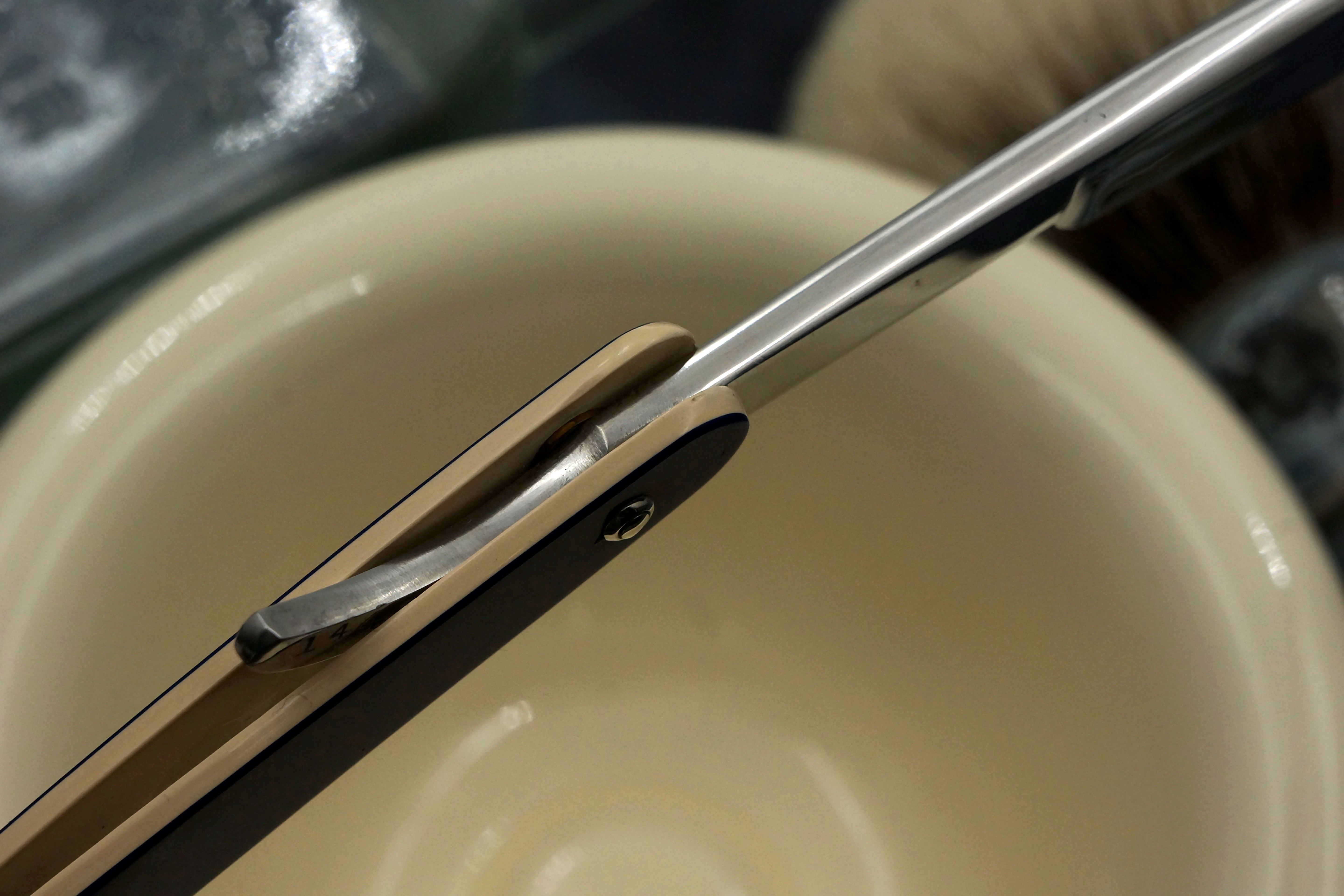 George W. Korn "Blue Bird" 5/8 Full Hollow Blade -Near Mint American Straight Razor - Shave Ready