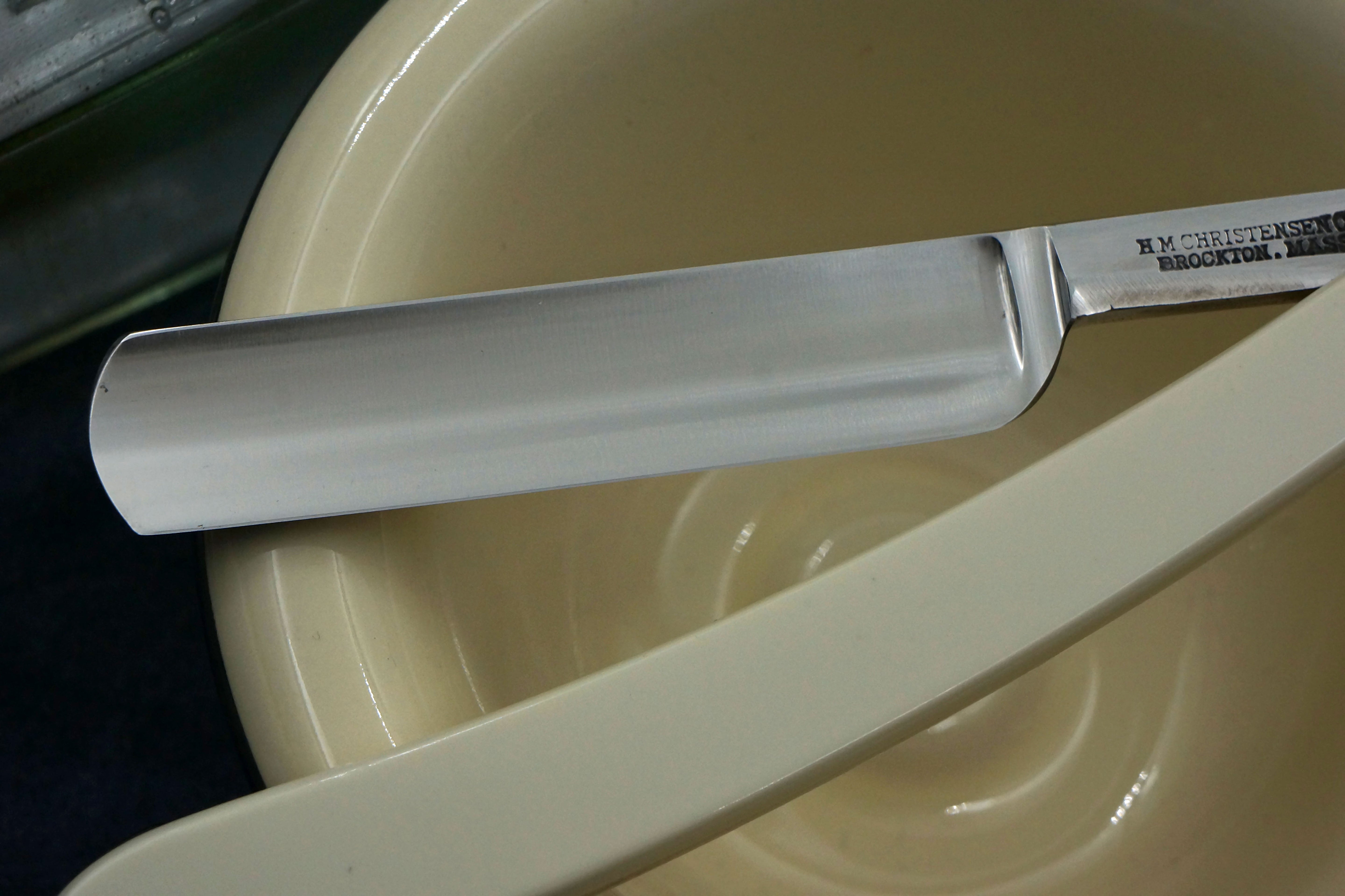 H.M. Christensen 5/8 - Near Mint Vintage Brockton Mass. American Straight Razor - Shave Ready