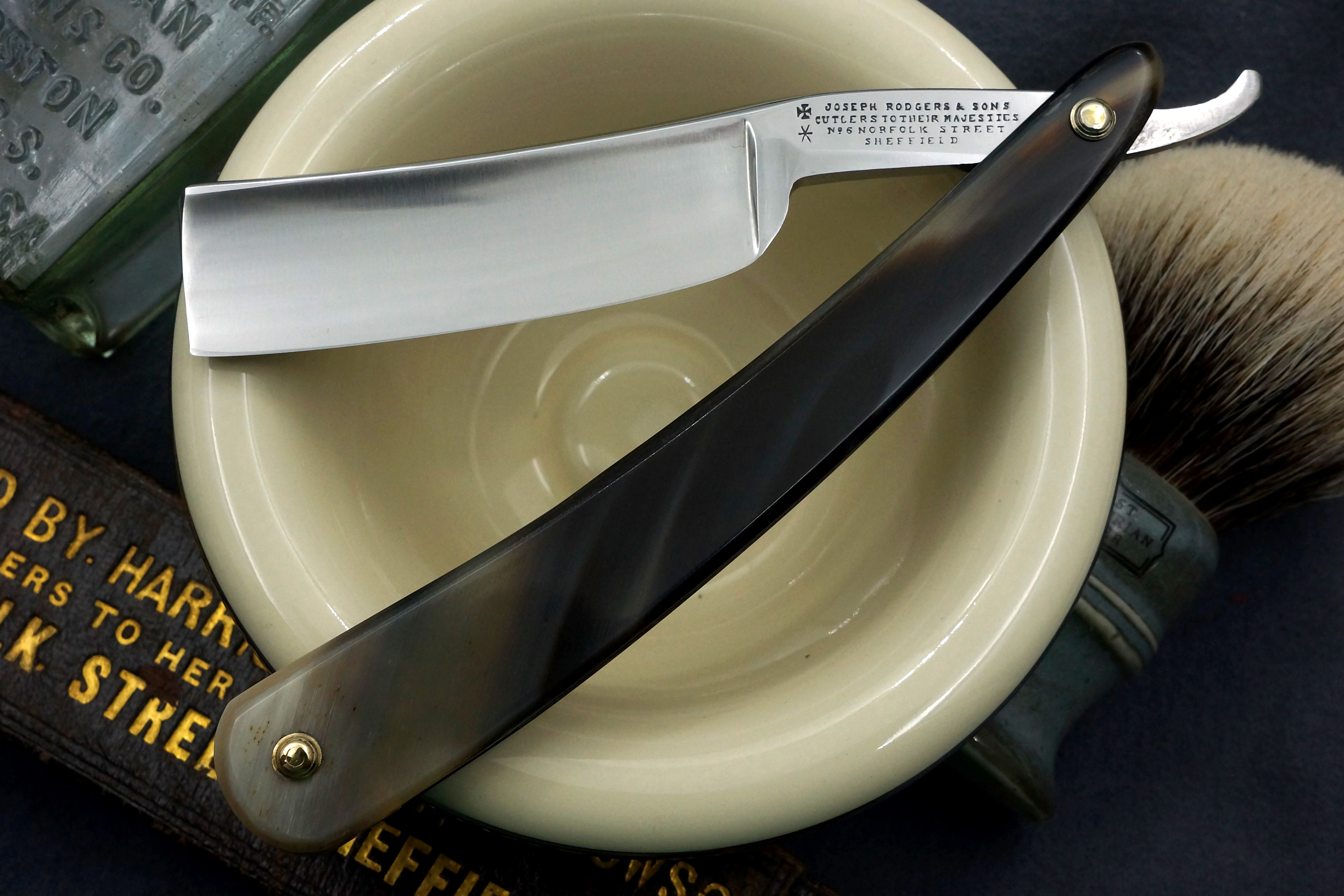 Joseph Rodgers & Sons - 7/8 Half Hollow Blade with New Horn Scales - Restored Sheffield Straight Razor - Shave Ready
