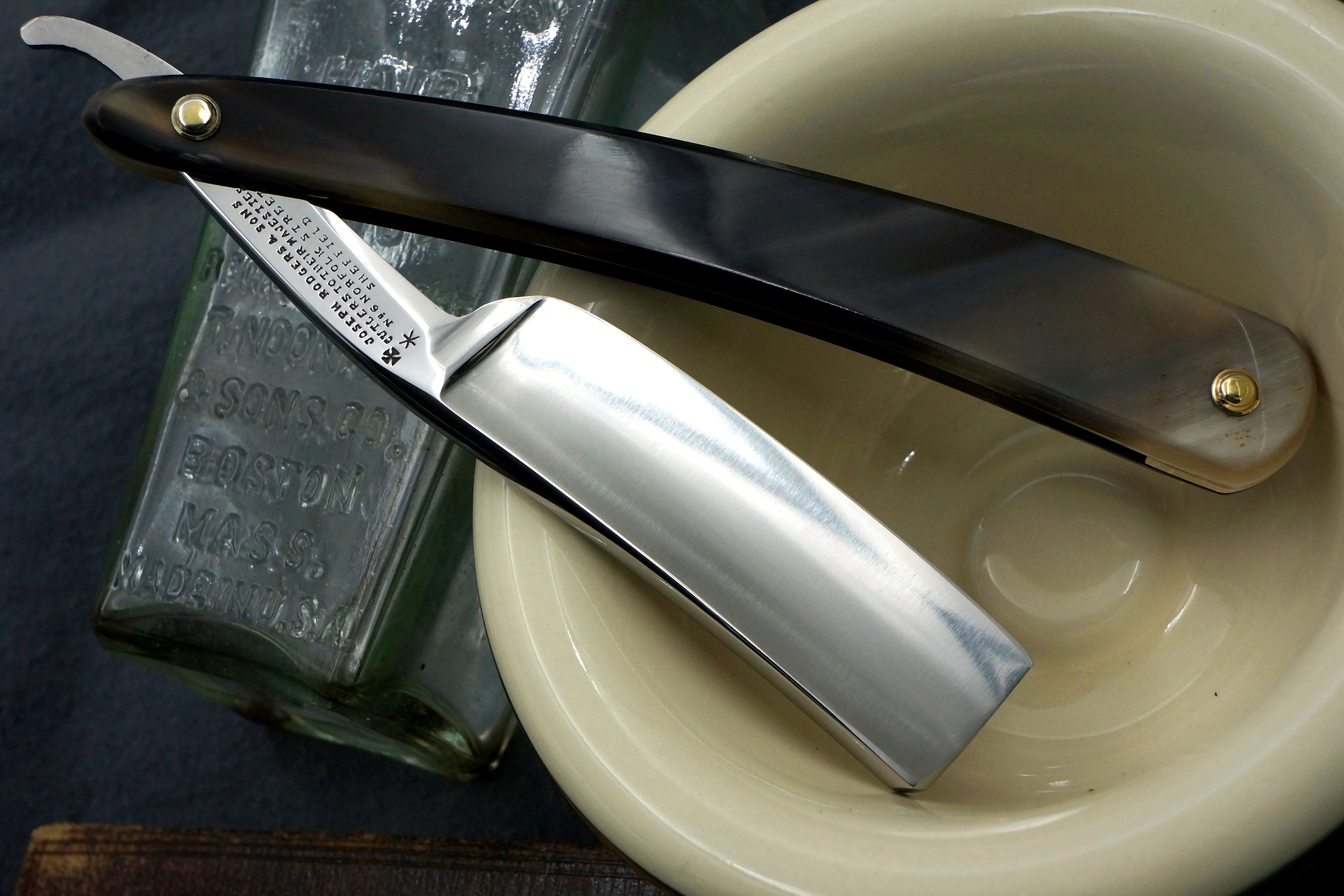 Joseph Rodgers & Sons - 7/8 Half Hollow Blade with New Horn Scales - Restored Sheffield Straight Razor - Shave Ready