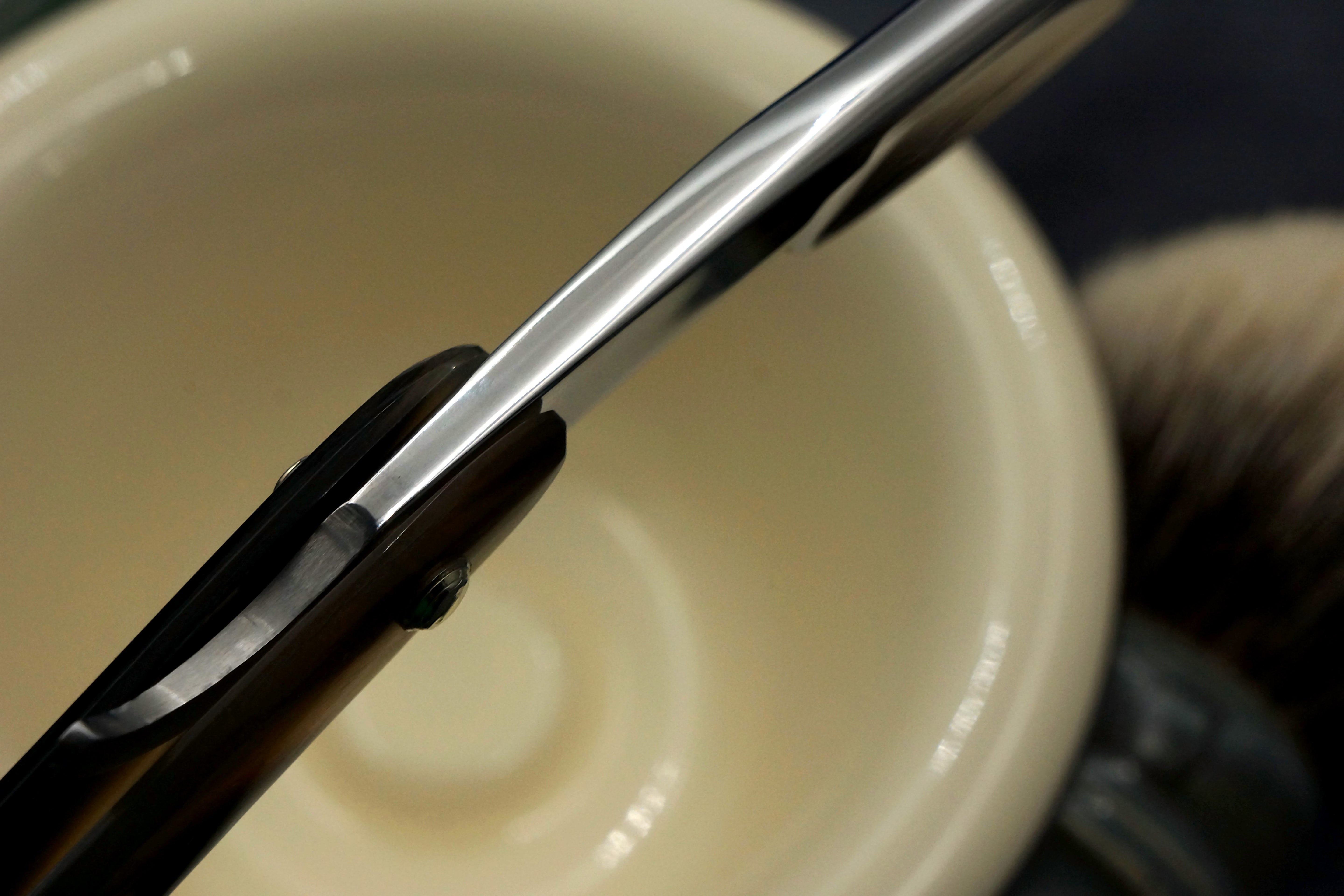 Joseph Rodgers & Sons - 7/8 Half Hollow Blade with New Horn Scales - Restored Sheffield Straight Razor - Shave Ready