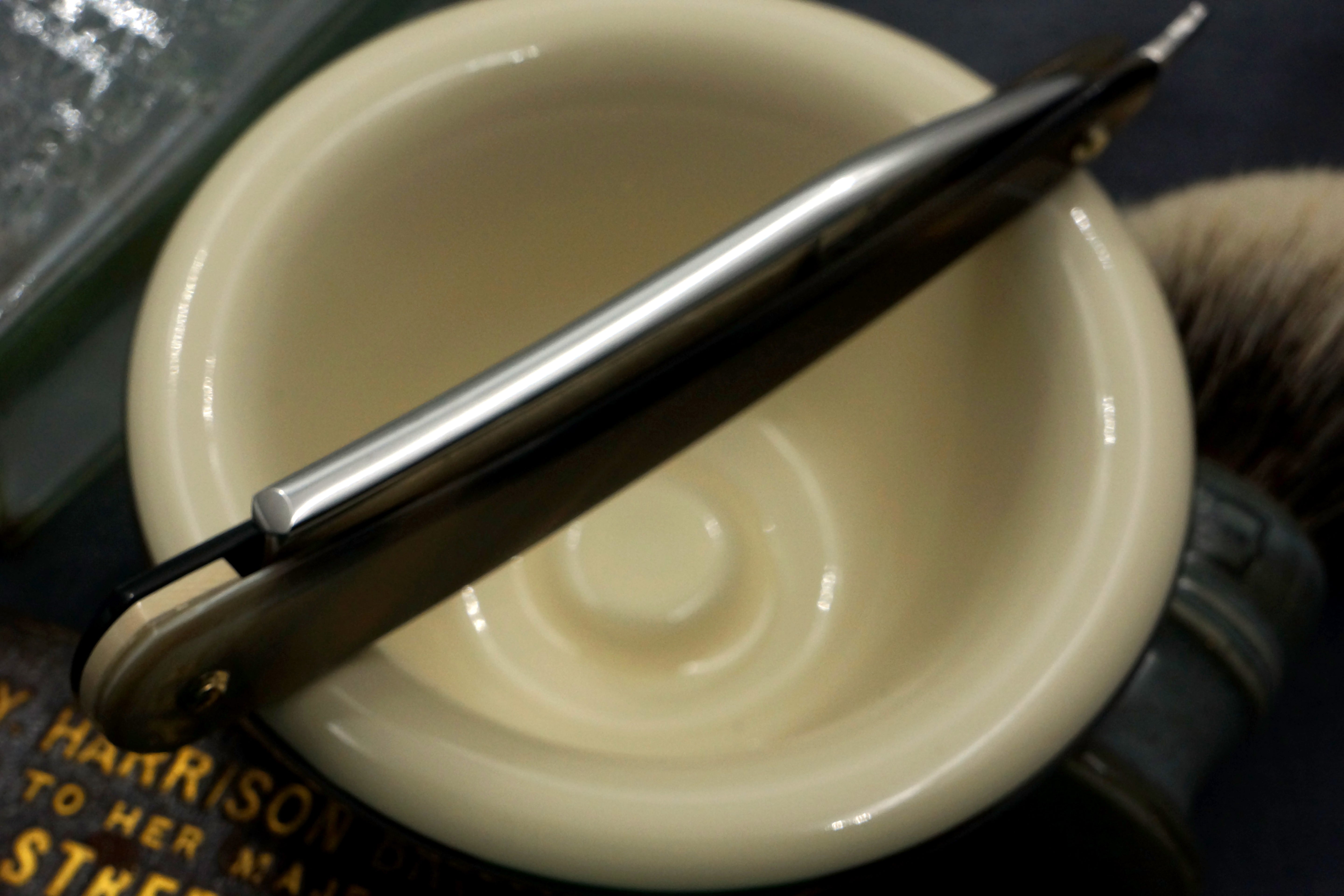 Joseph Rodgers & Sons - 7/8 Half Hollow Blade with New Horn Scales - Restored Sheffield Straight Razor - Shave Ready