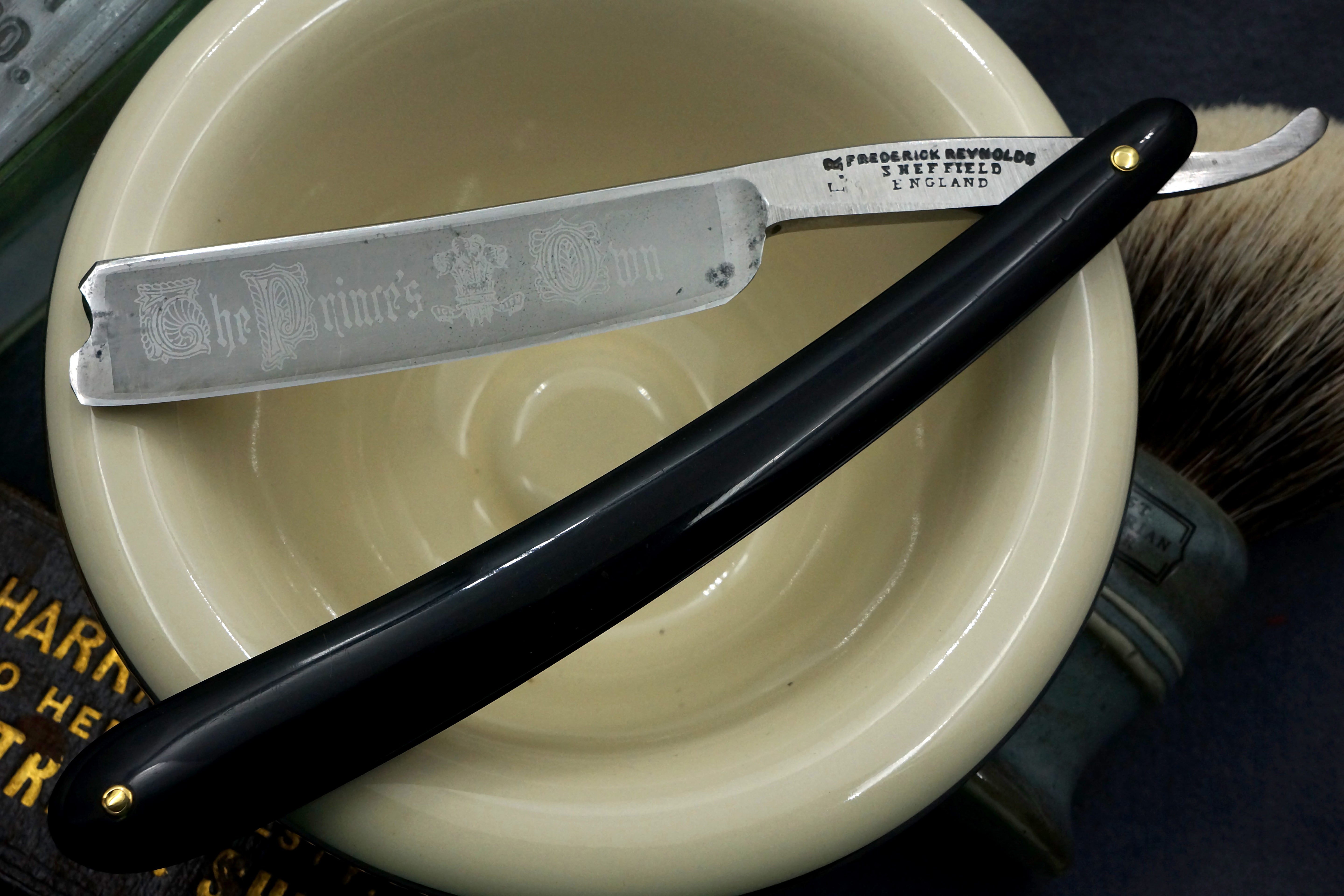 Frederick Reynolds "The Prince's Own" 5/8 - Fully Restored Sheffield Straight Razor - Shave Ready