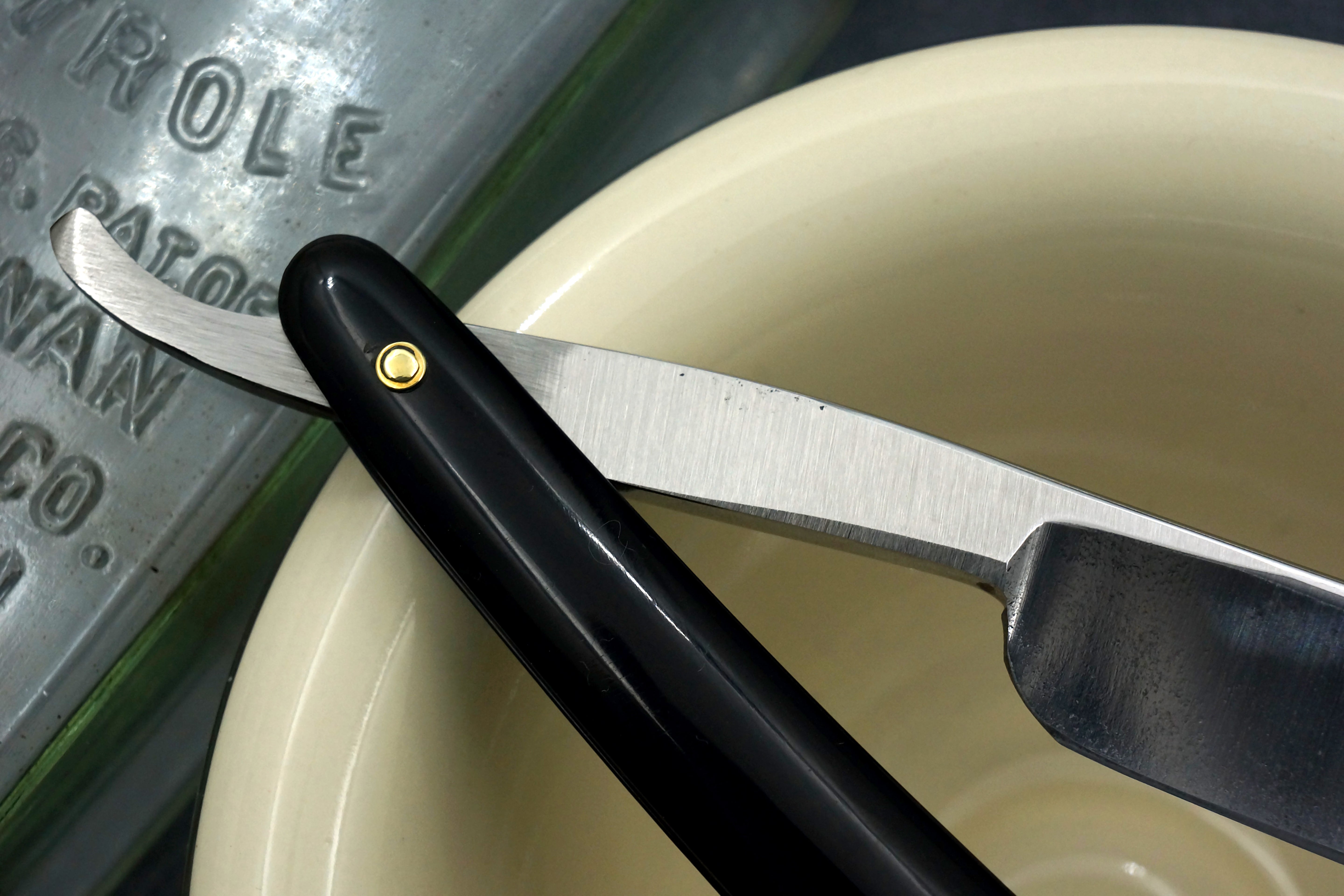 Frederick Reynolds "The Prince's Own" 5/8 - Fully Restored Sheffield Straight Razor - Shave Ready