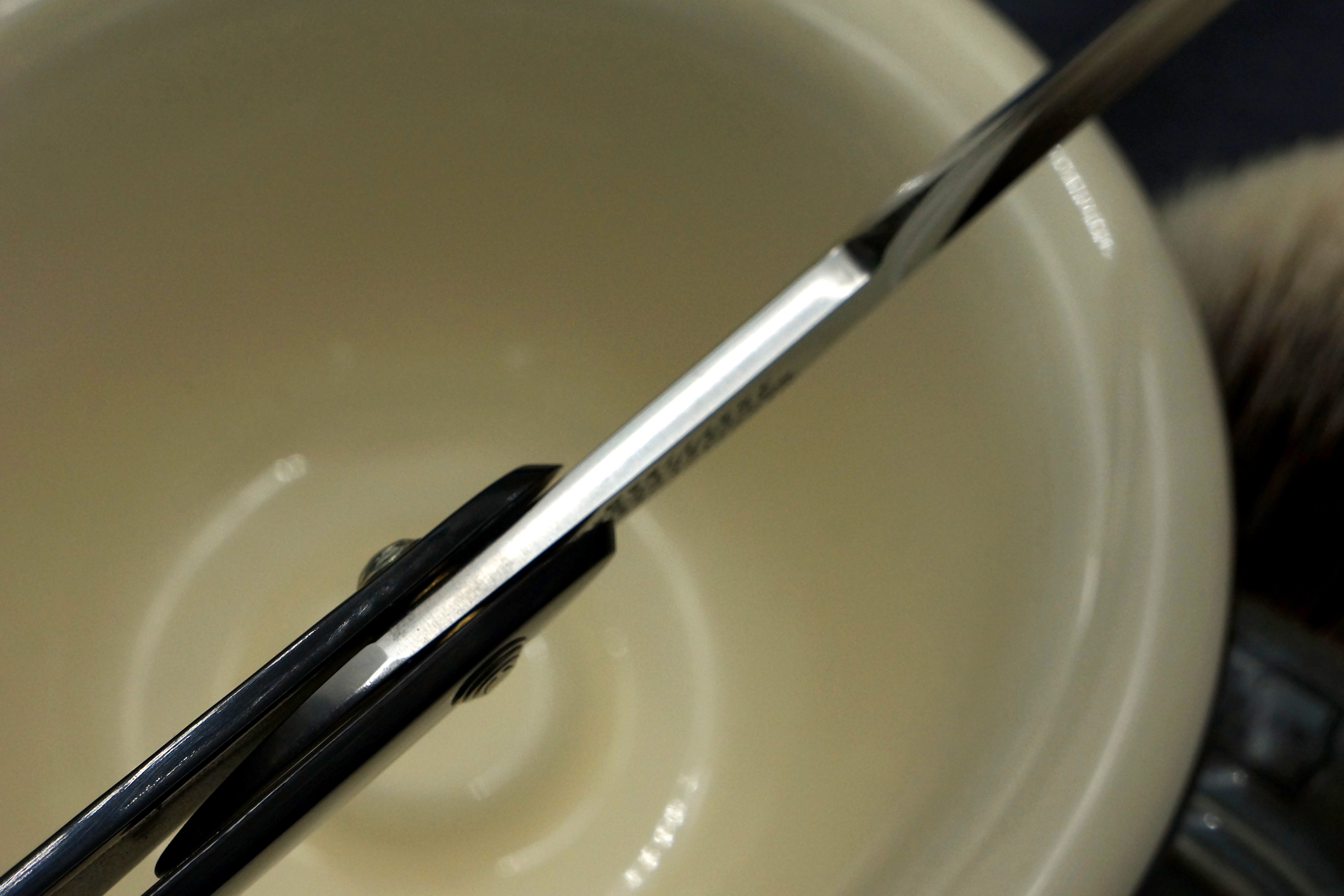 Wade & Butcher 13/16 Blade with Original Horn Scales - Fully Restored Sheffield Straight Razor - Shave Ready