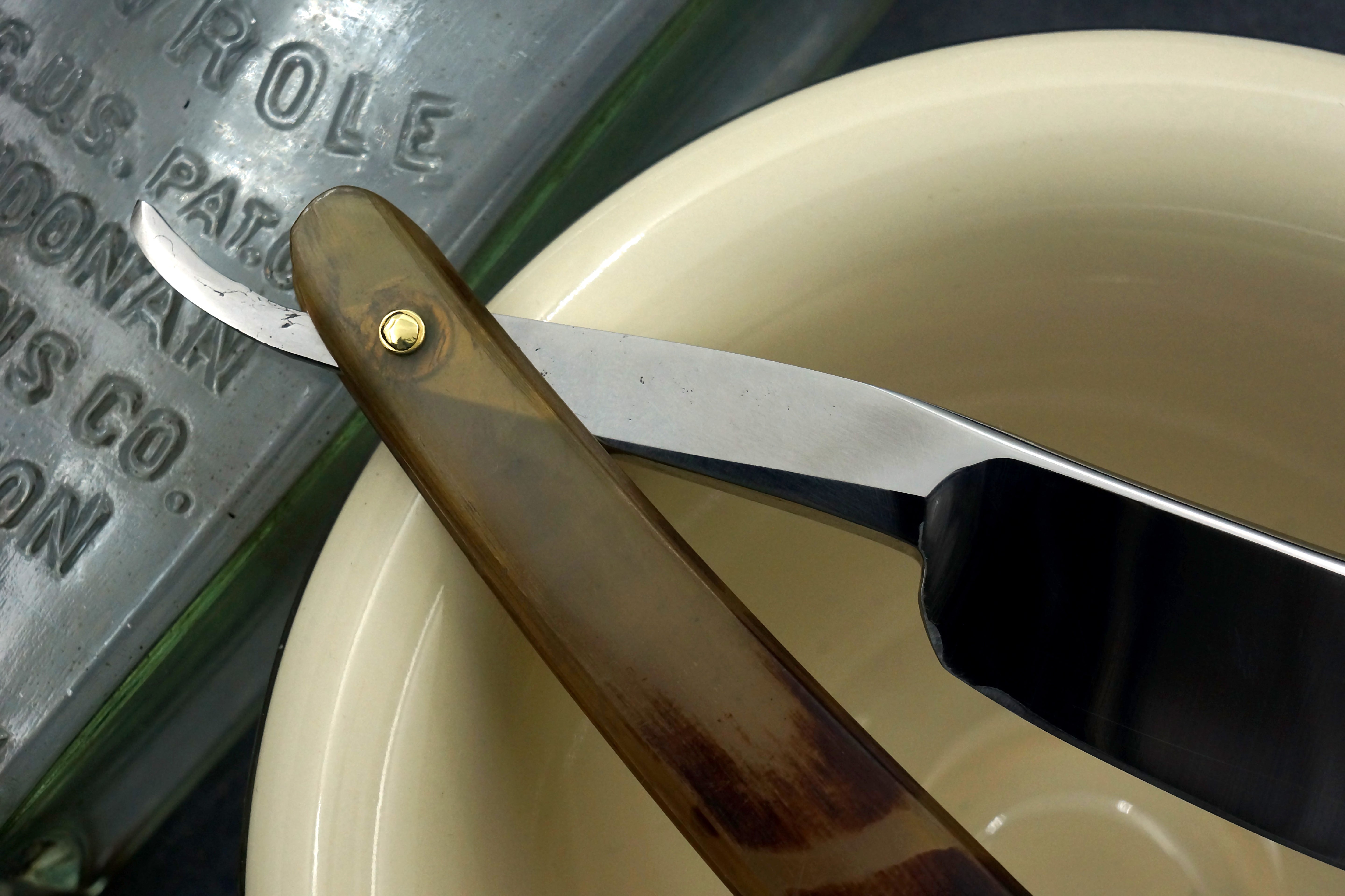 F. Fenney "Tally Ho" 13/16 Near Wedge Blade with Fancy Horn Scales - Handsome Fully Restored Sheffield Straight Razor - Shave Ready