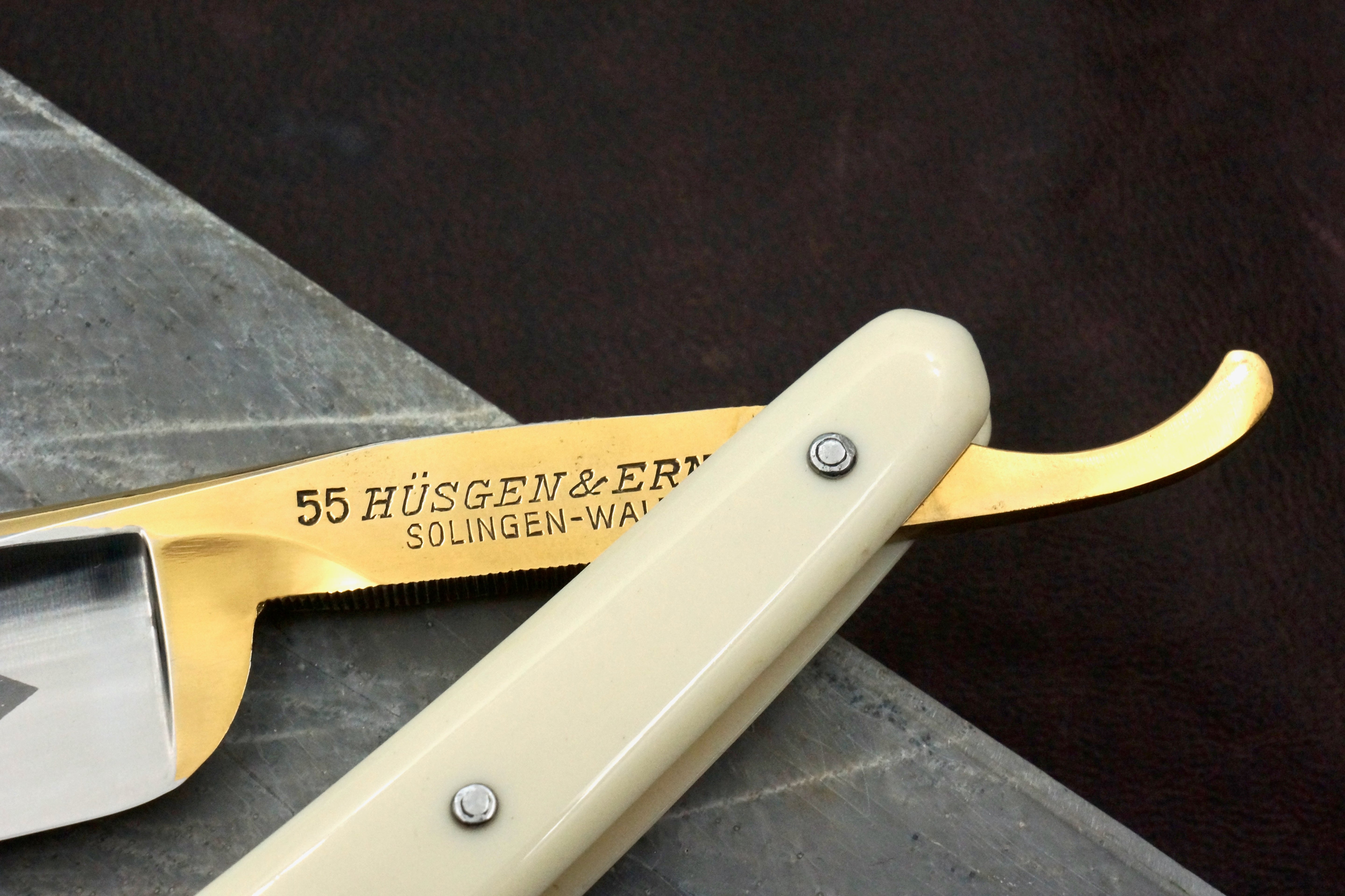 Hüsgen & Ern - Near Pristine Fancy 6/8 Blade - Vintage Solingen Straight Razor - Shave Ready