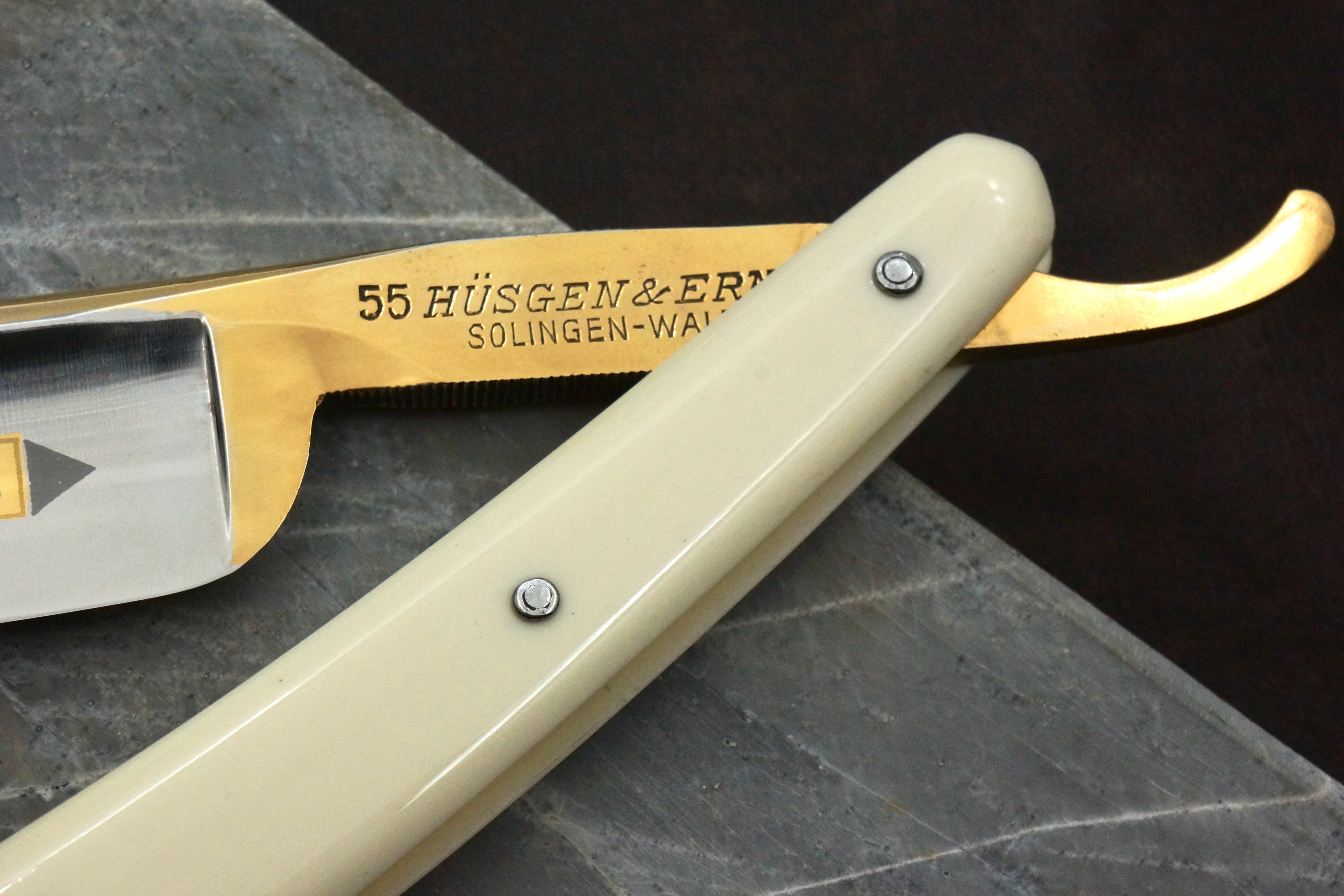 Hüsgen & Ern - Near Pristine Fancy 6/8 Blade - Vintage Solingen Straight Razor - Shave Ready