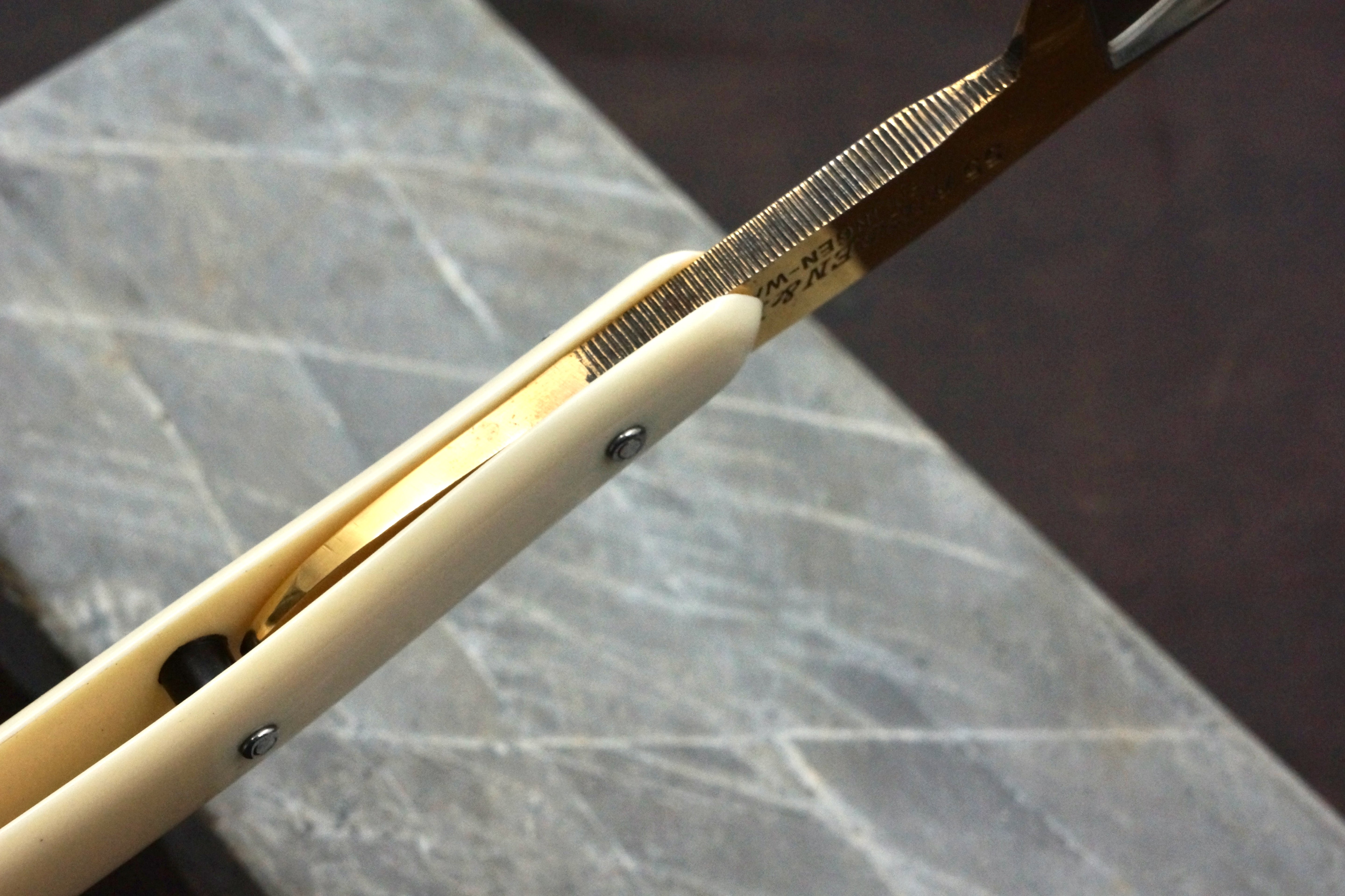 Hüsgen & Ern - Near Pristine Fancy 6/8 Blade - Vintage Solingen Straight Razor - Shave Ready