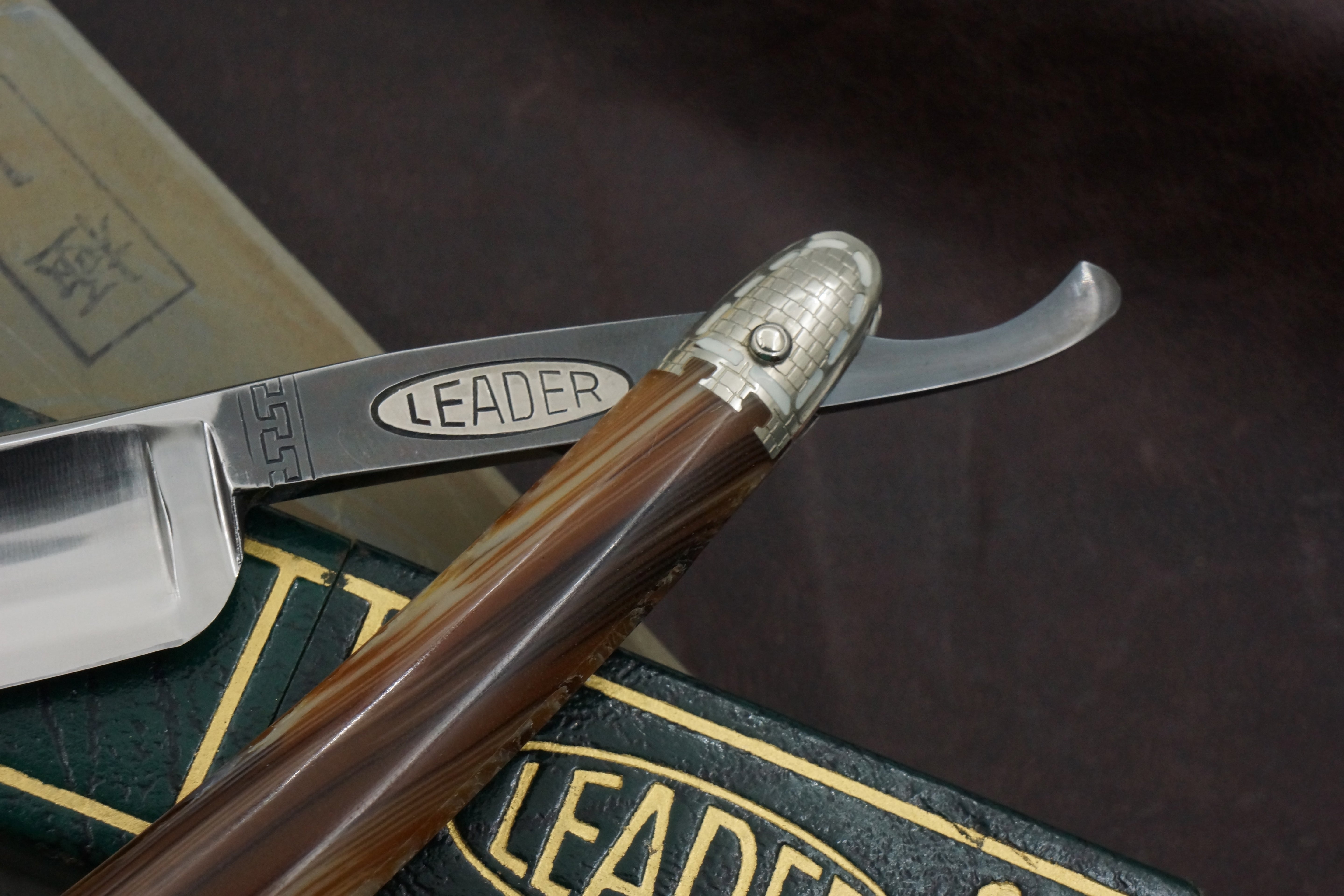F.W. Engels "Leader" - Near Pristine 5/8 Full Hollow Blade - Vintage Solingen Straight Razor - Shave Ready