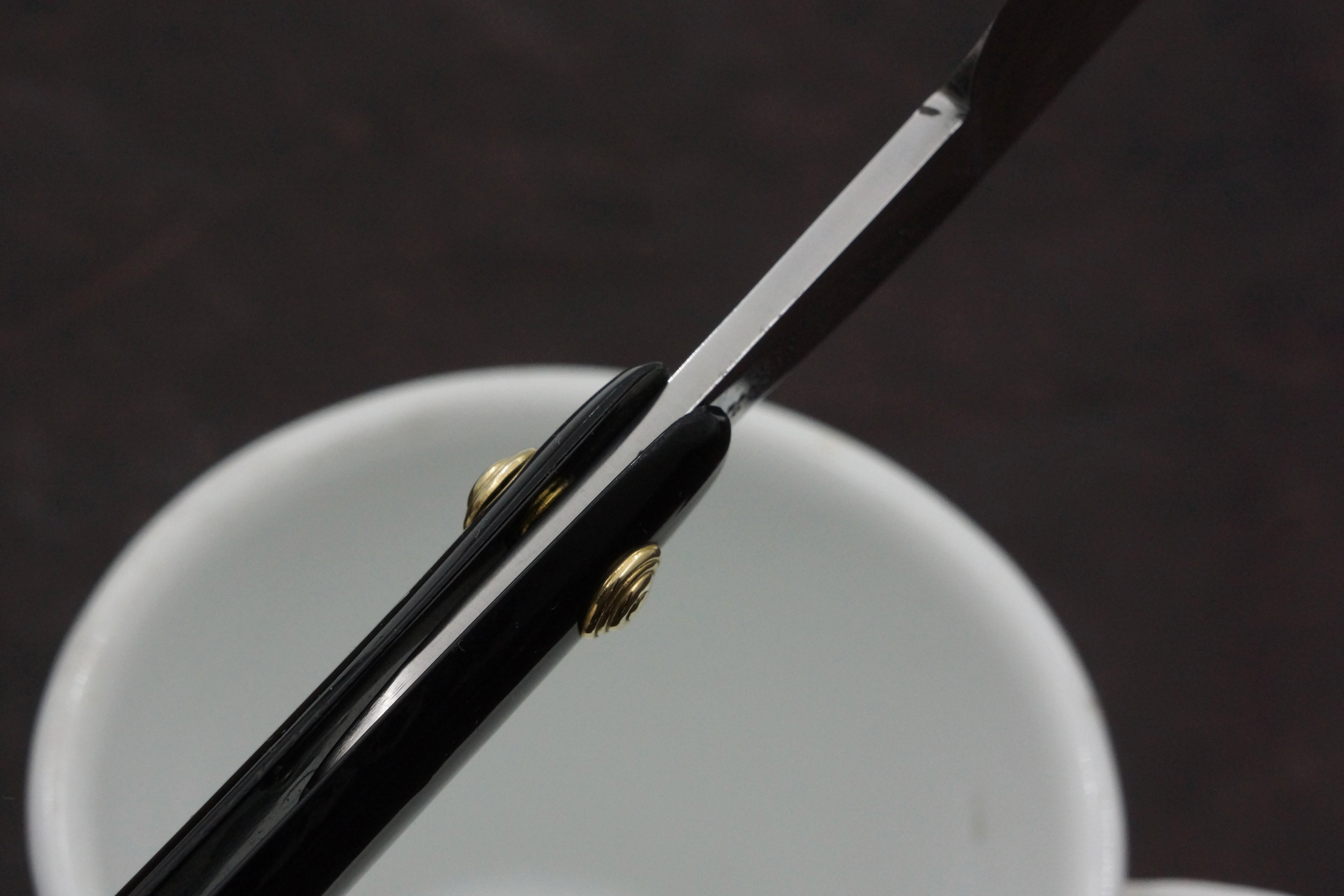 Ashton & Jackson "Improved Silver Steel - 15/16" Blade with New Horn Scales - Restored Sheffield Straight Razor - Shave Ready