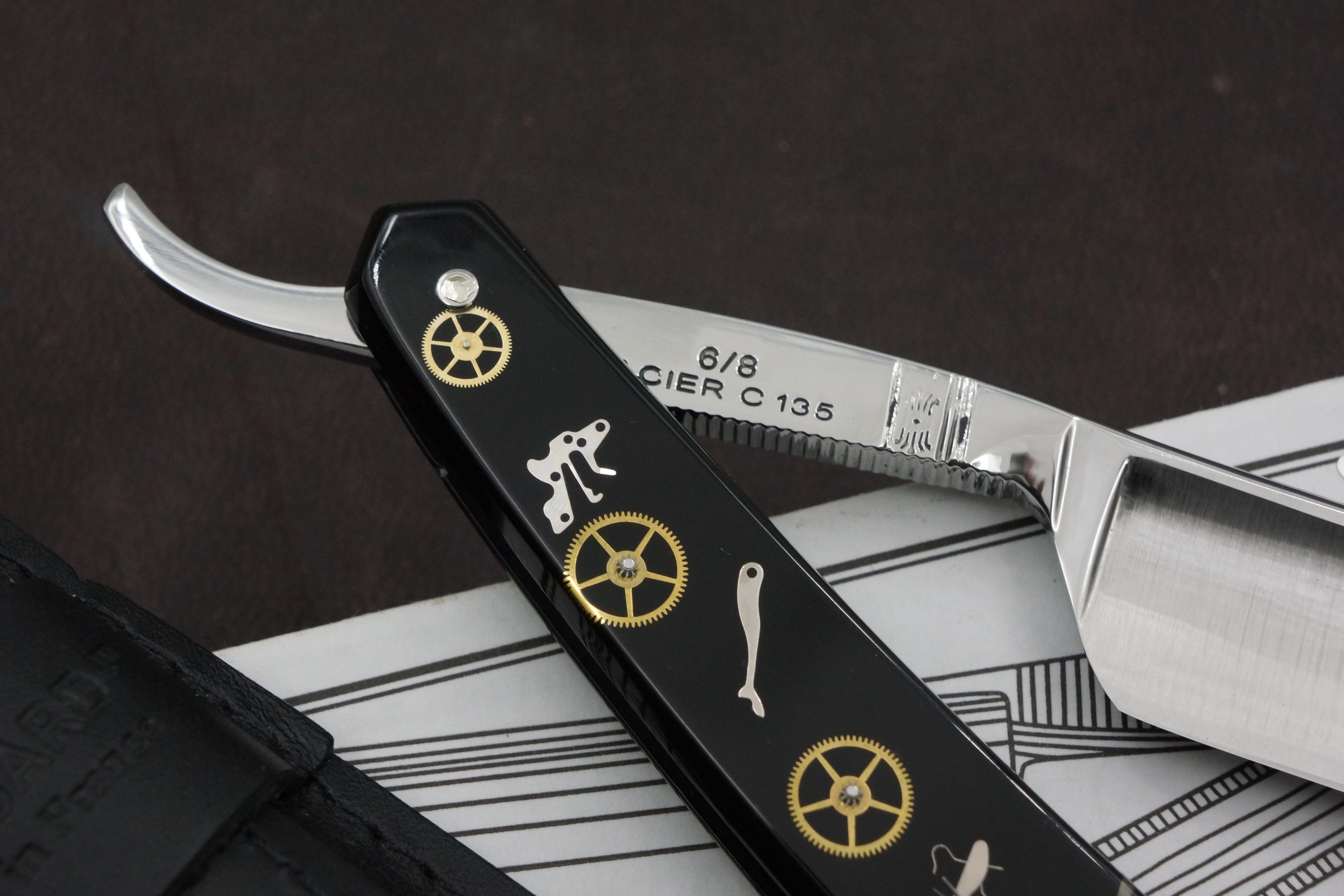 Thiers Issard "Evide Sonnant" 6/8 Full Hollow Blade Mechanism Scales - Preowned French Straight Razor - Shave Ready