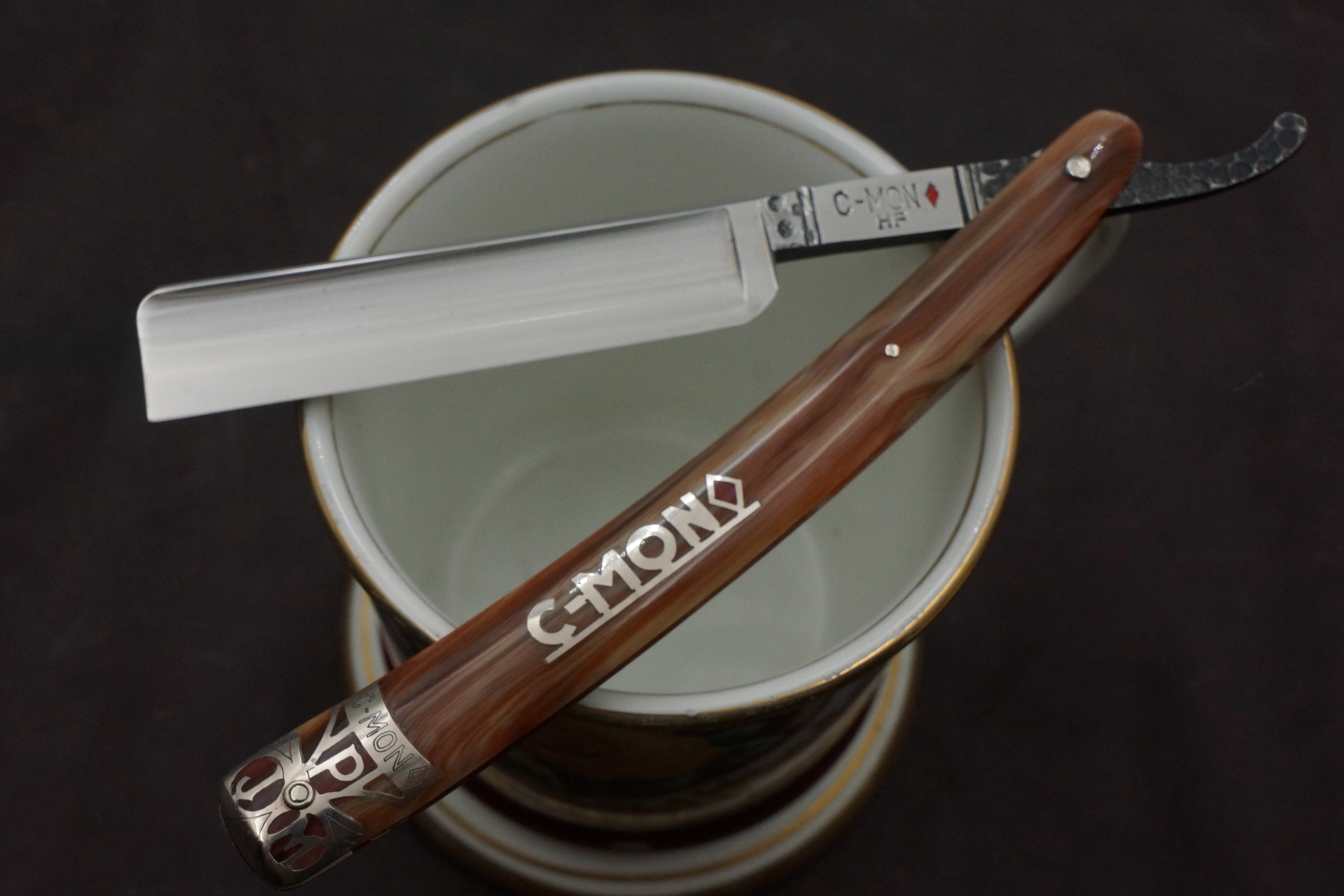 Peter J. Michels CMON HF - Near Pristine 5/8 Blade - Vintage Solingen Straight Razor - Shave Ready