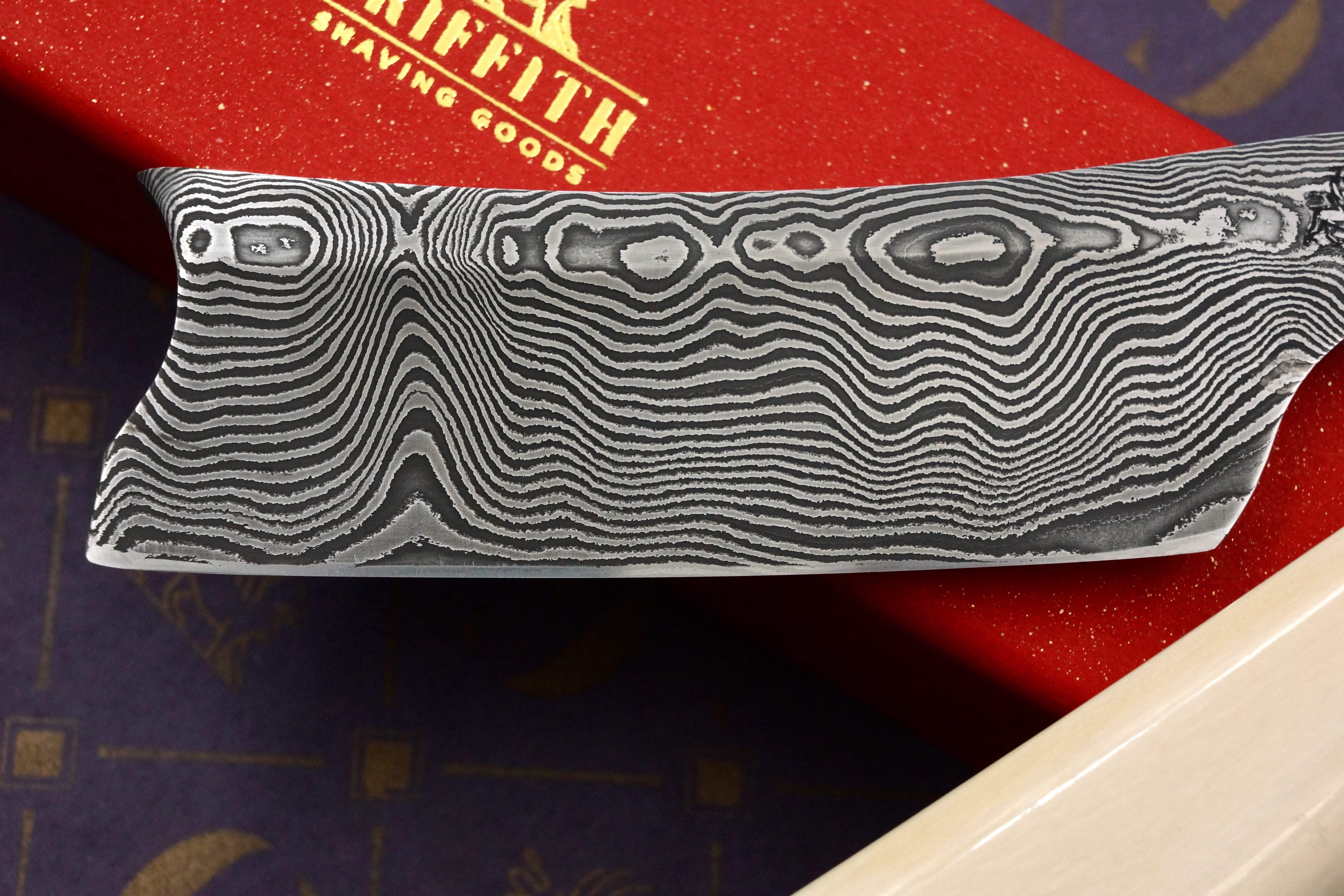 Griffith 9/8 Damascus Quarter Hollow - Mammoth Ivory Scales Artisan Straight Razor