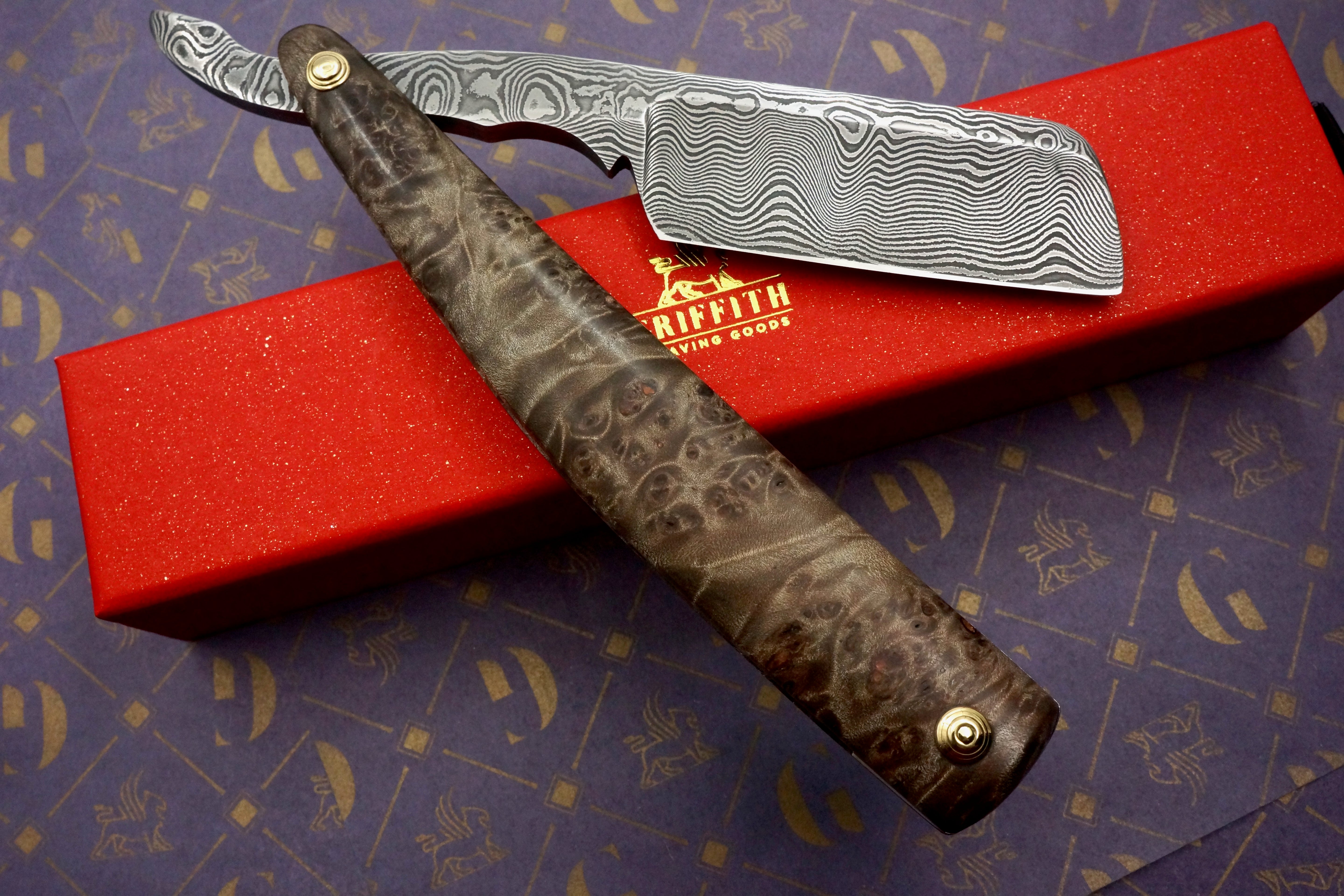 Griffith 9/8 Damascus Quarter Hollow - Amboyna Burl Scales Artisan Straight Razor
