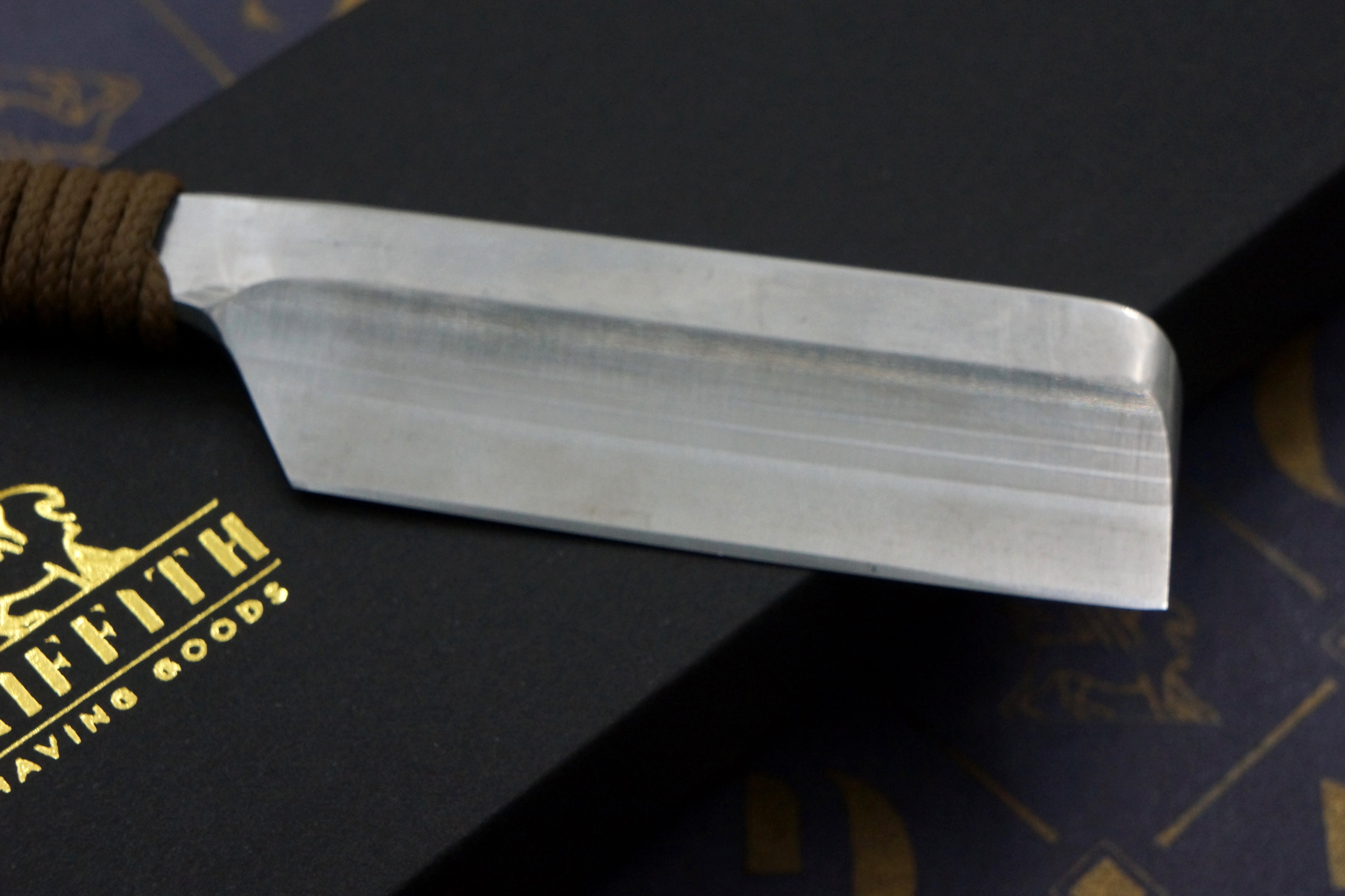 Griffith San Mai 6/8 Kamisori Artisan Straight Razor