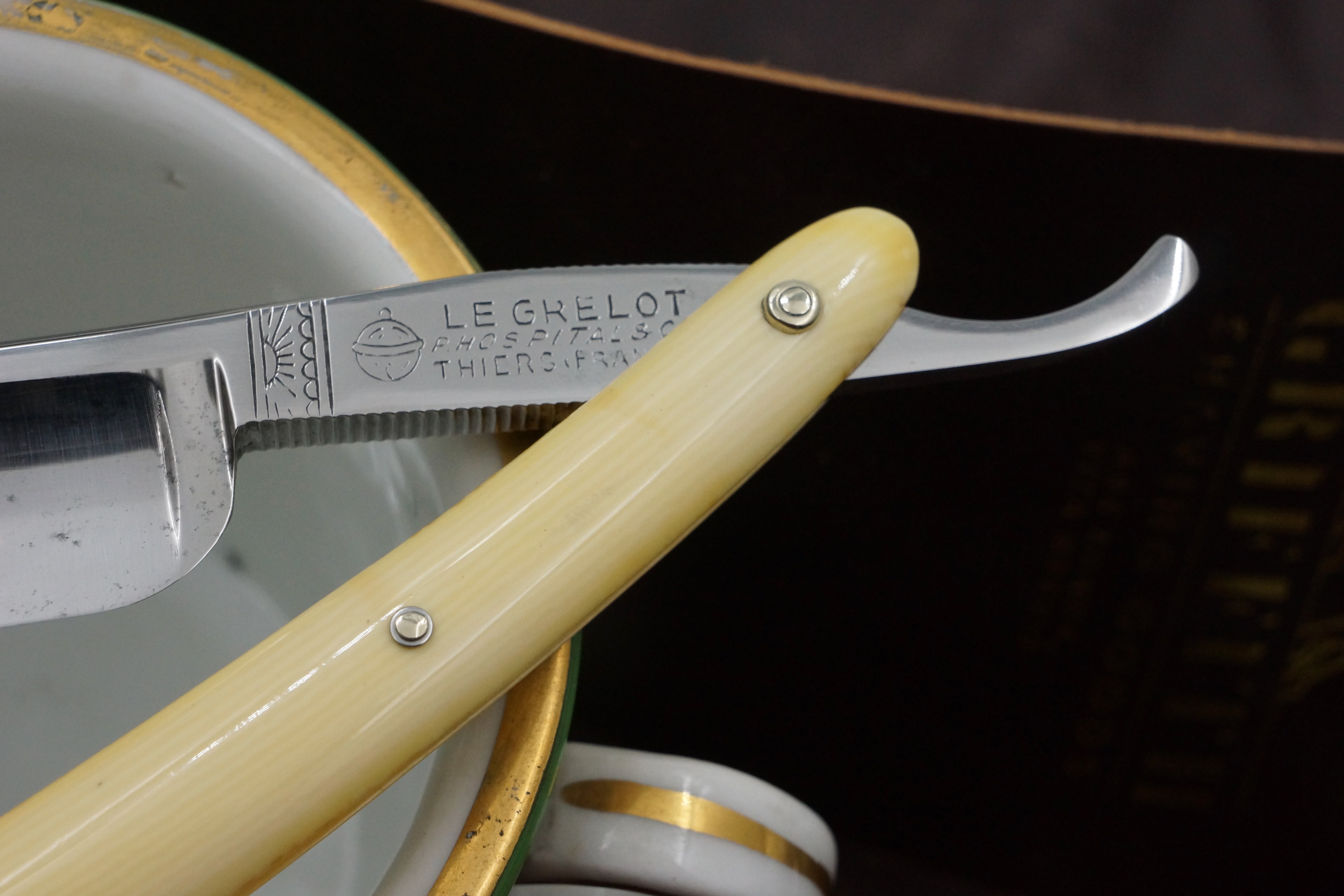 P. Hospital & Co. Le Grelot Full Hollow - 6/8 Excellent Vintage French Straight Razor - Shave Ready