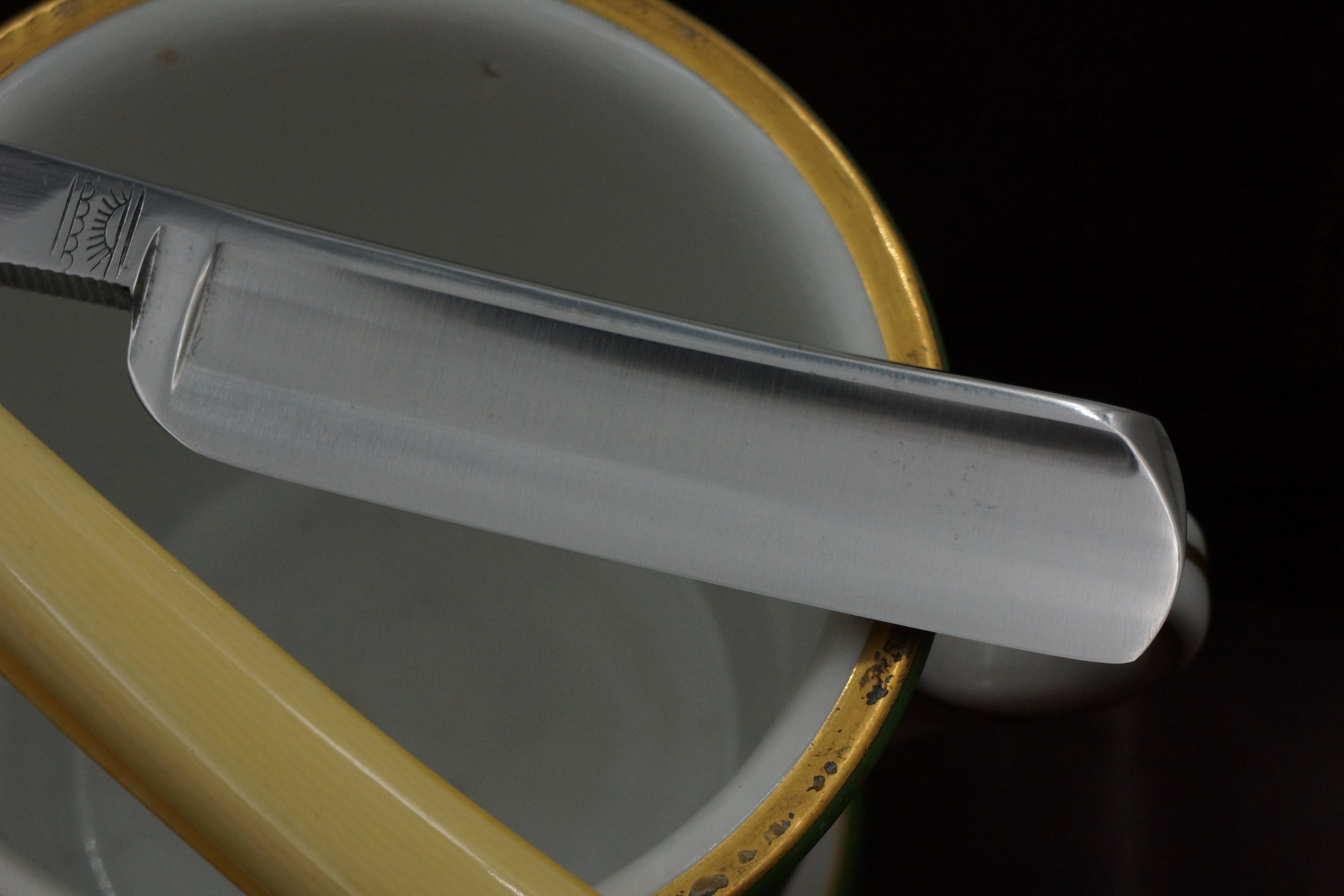 P. Hospital & Co. Le Grelot Full Hollow - 6/8 Excellent Vintage French Straight Razor - Shave Ready