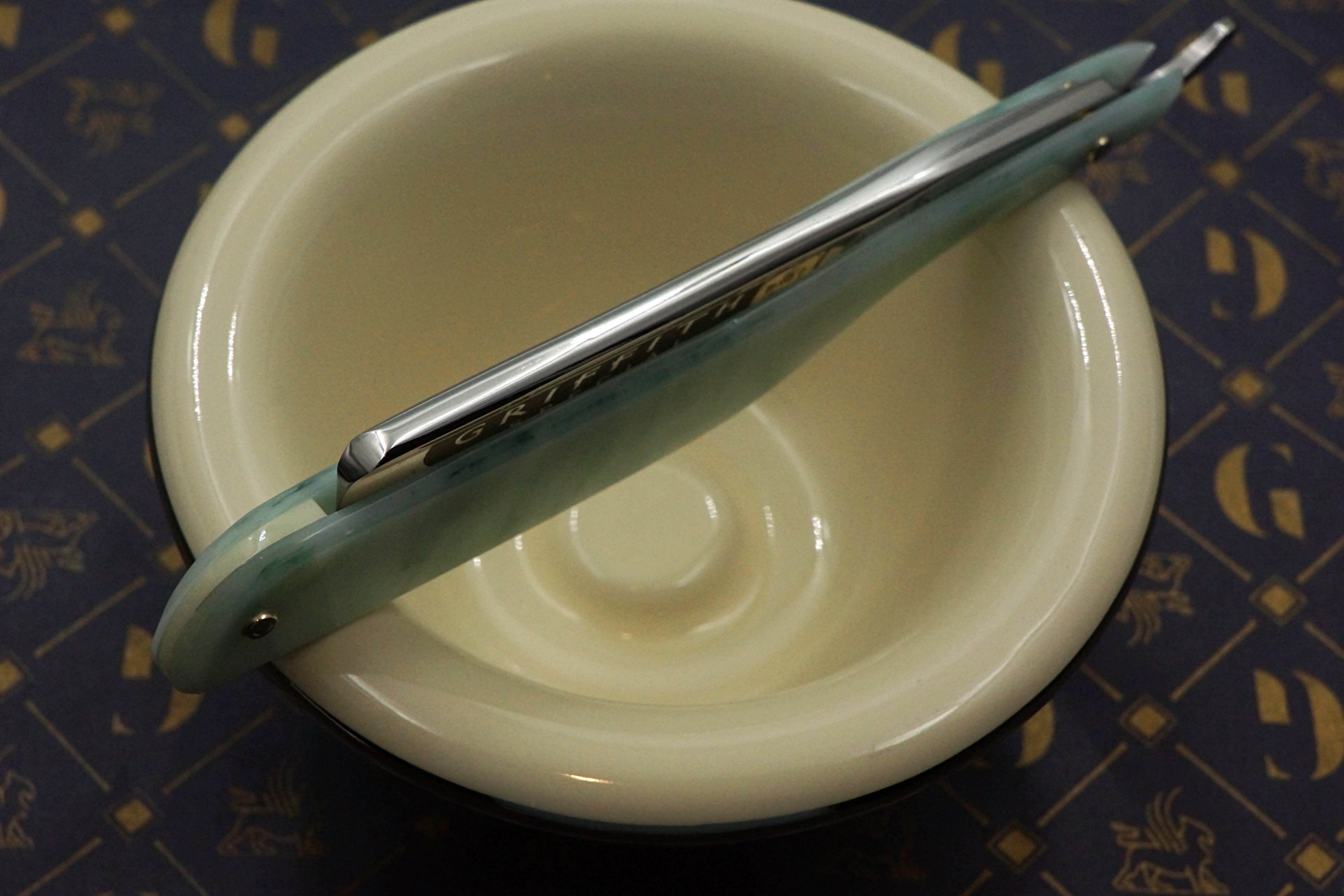 Griffith 13/16 Silver Steel Full Hollow Etched Blade - Emerald Quartz Acrylic Scales Artisan Straight Razor - Shave Ready