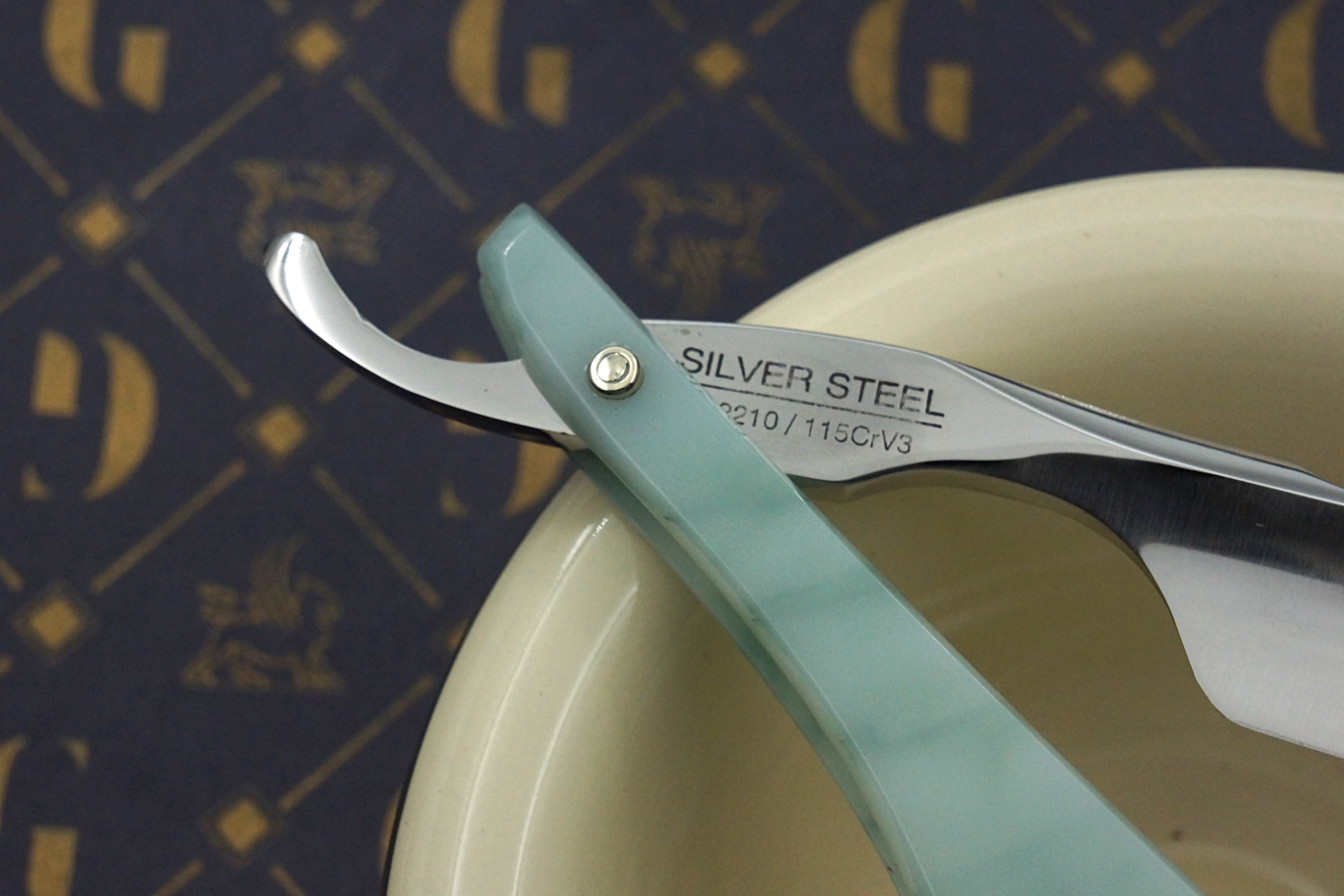 Griffith 13/16 Silver Steel Full Hollow Worked Spine Blade - Emerald Quartz Acrylic Scales Artisan Straight Razor - Shave Ready