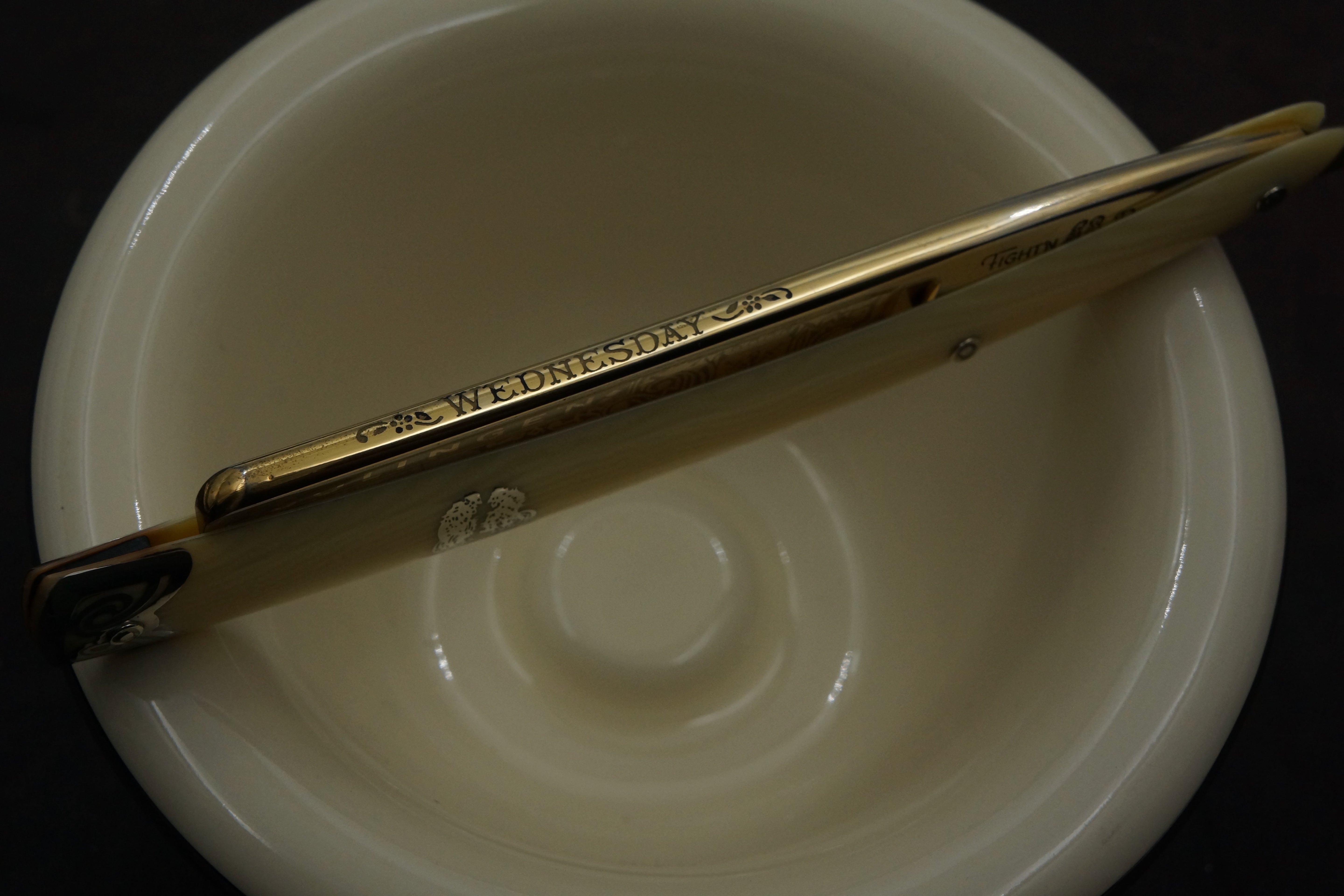Frank Buster Fightin' Rooster - Excellent Fancy 11/16 Blade - Vintage Solingen Straight Razor - Shave Ready