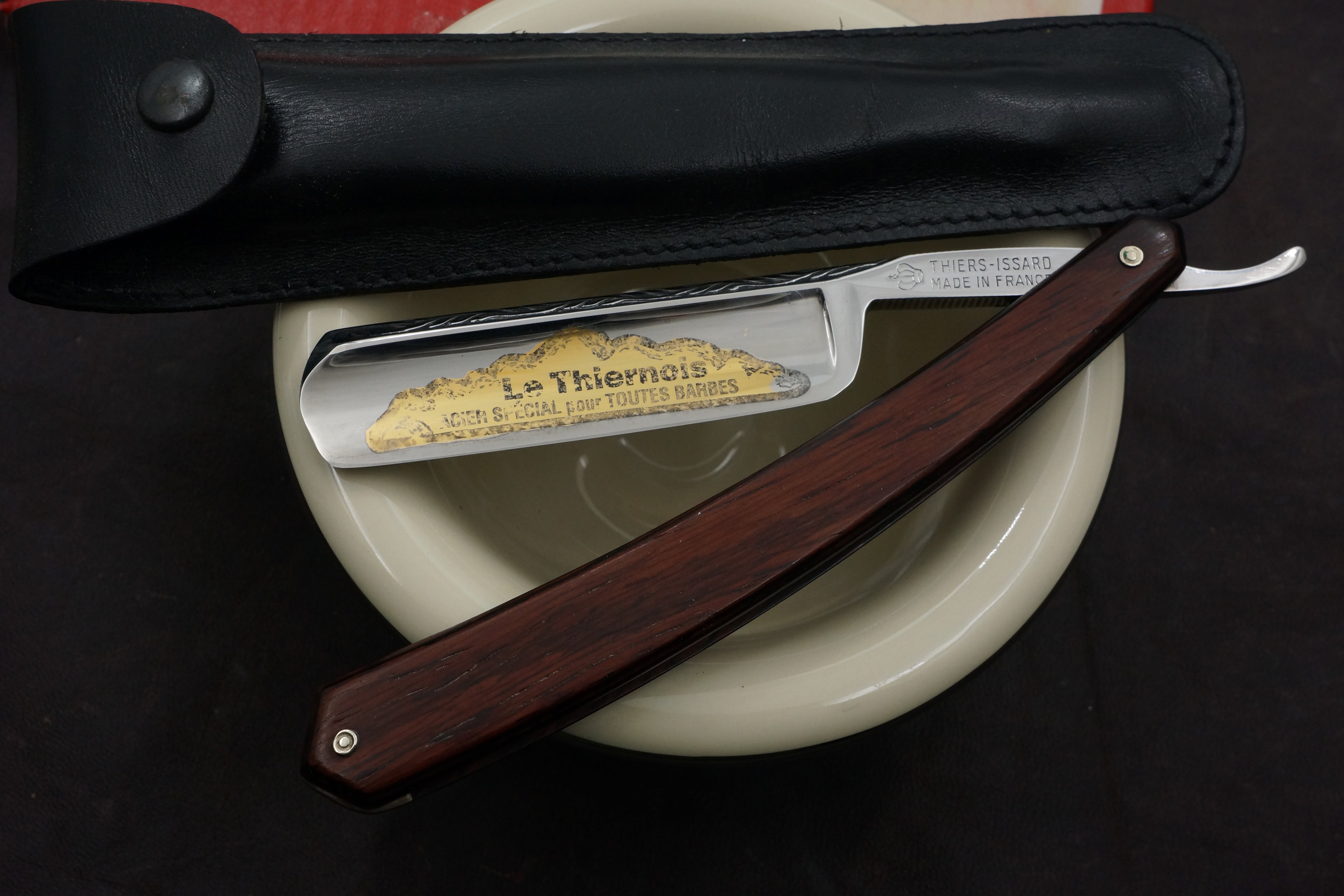 Thiers Issard "Le Thiernois" Etch 13/16 Full Hollow - Vintage French Straight Razor - Shave Ready