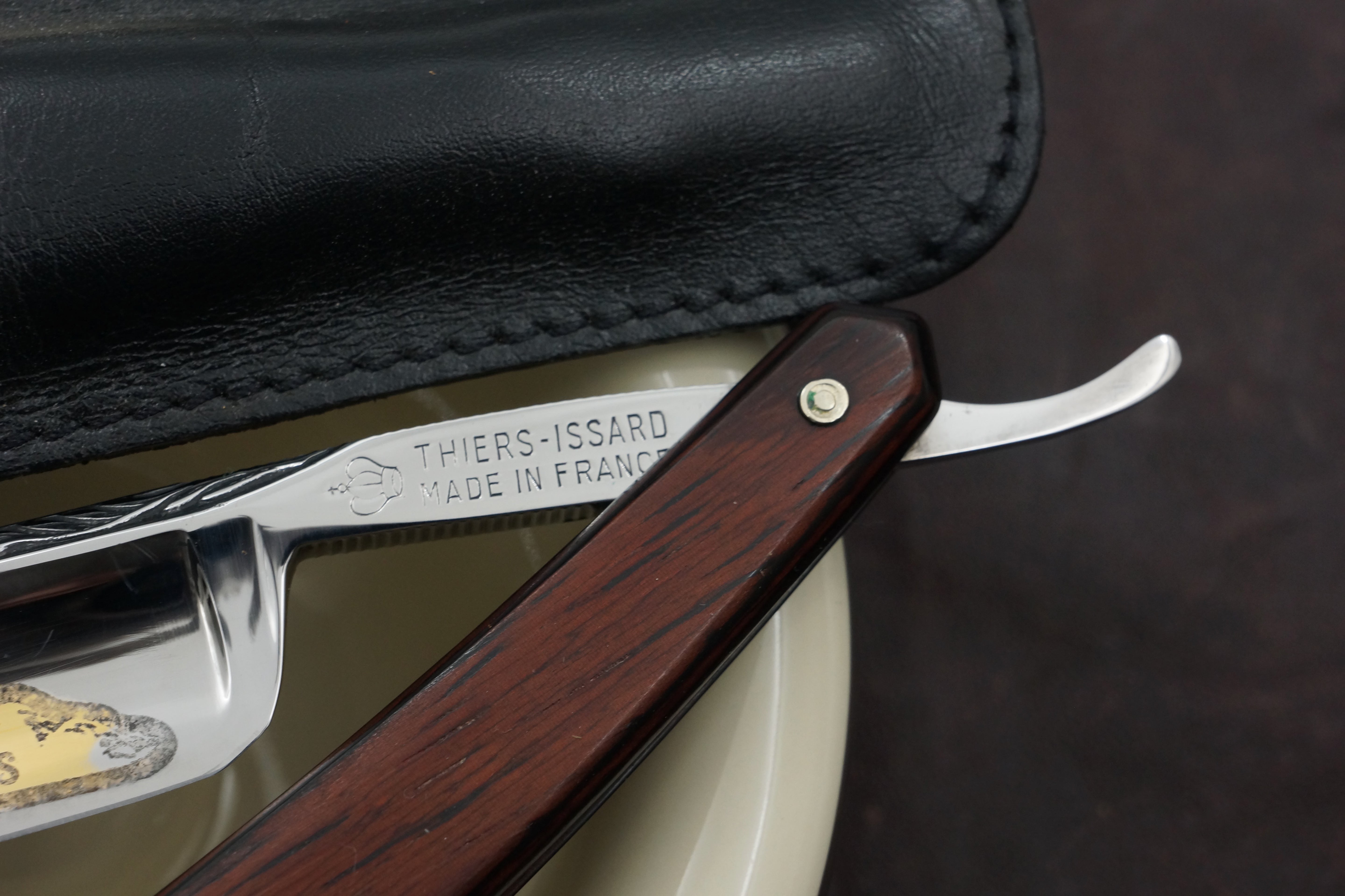 Thiers Issard "Le Thiernois" Etch 13/16 Full Hollow - Vintage French Straight Razor - Shave Ready
