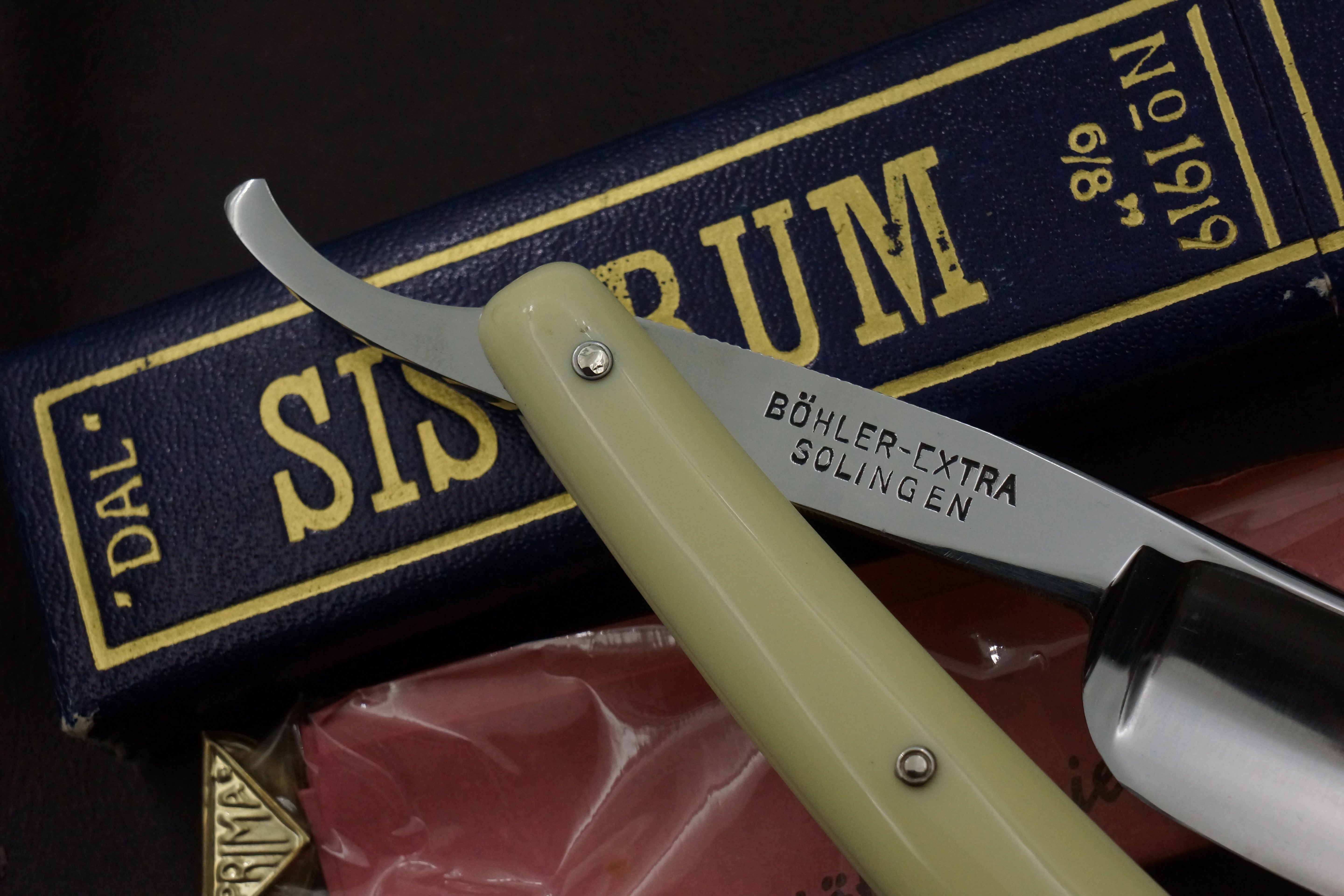 Paul Drees "Sistrum" - Lame entièrement creuse NOS 6/8-13/16 - Rasoir droit vintage Solingen NOS