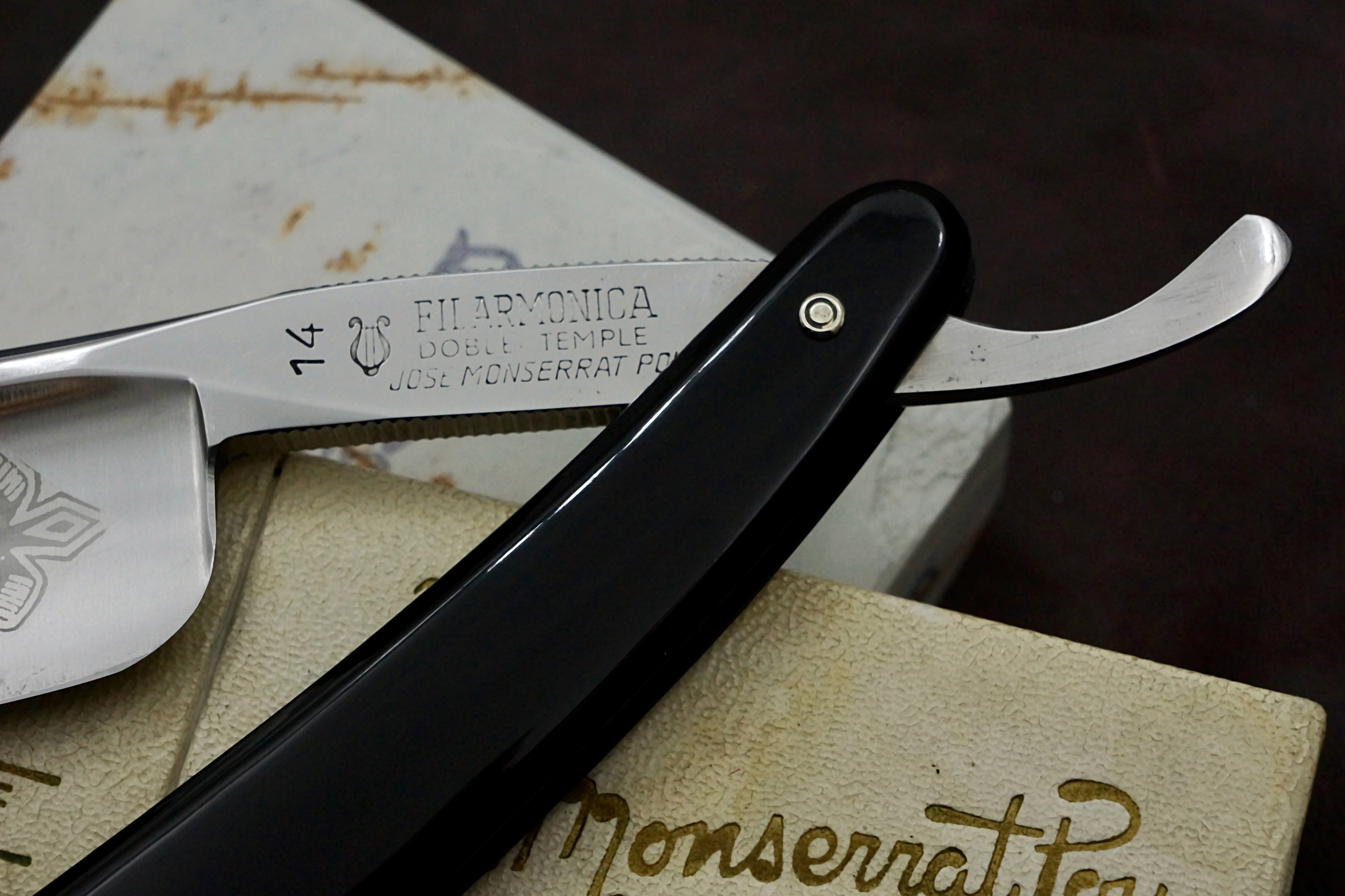 Filarmonica JMP Doble Temple No. 14 15/16" Full Hollow Blade - Near Mint Vintage Spanish Straight Razor - Shave Ready