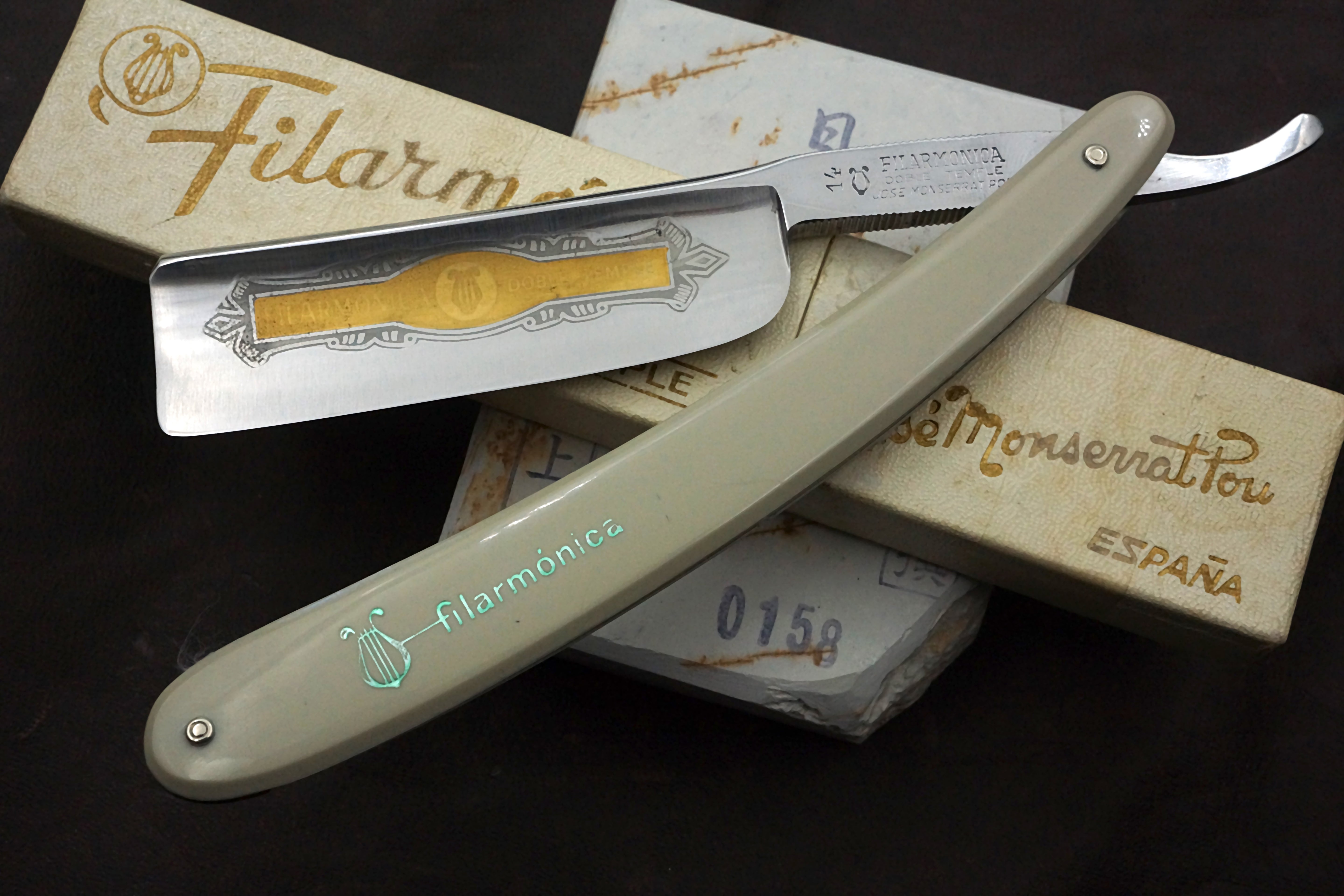 Filarmonica JMP Doble Temple No. 14 15/16" Full Hollow Blade - Near Mint Vintage Spanish Straight Razor - Shave Ready