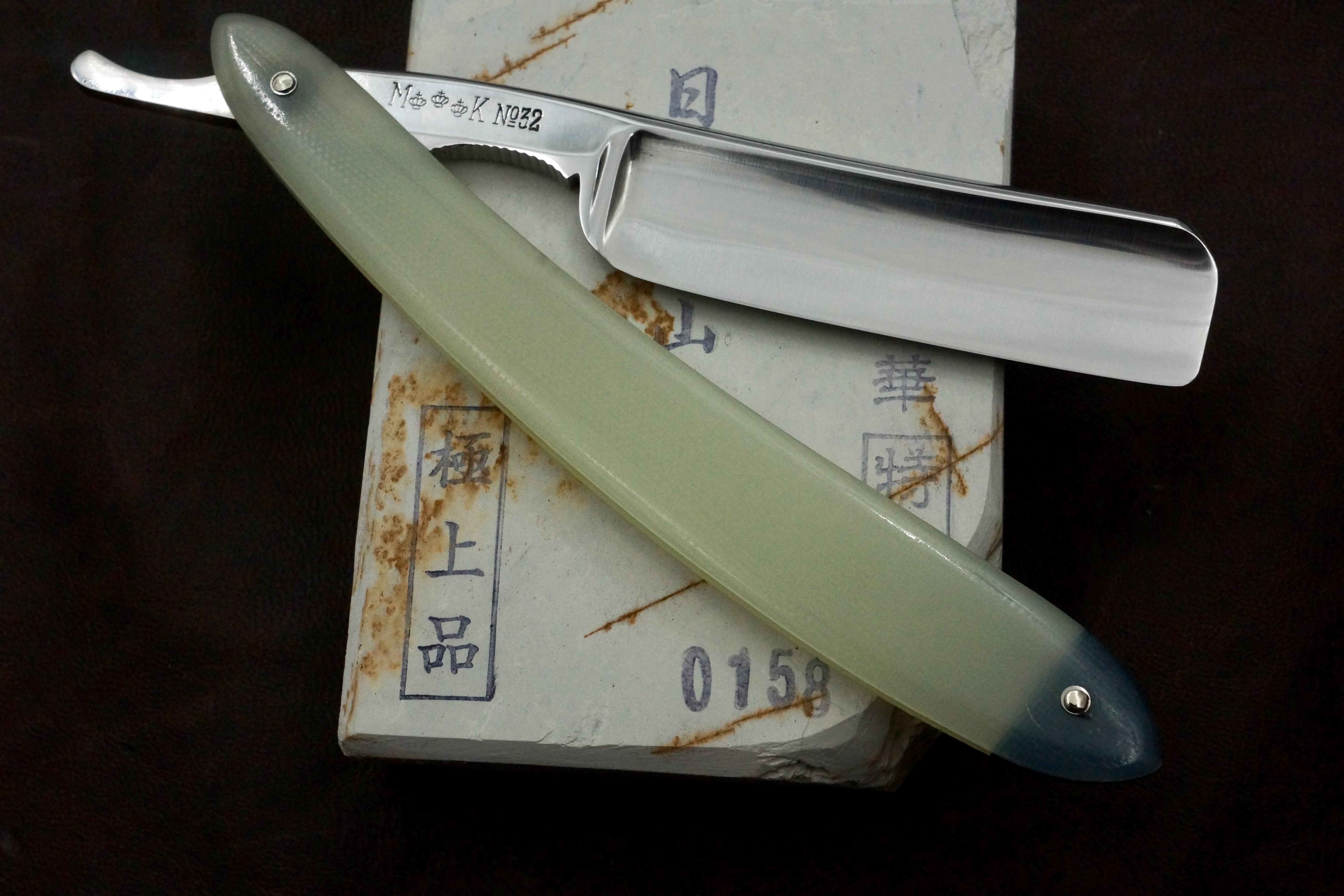 C.V. Heljestrand MK No.32 13/16 with Custom Scales - Near Pristine Vintage Eskilstuna Sweden Straight Razor - Shave Ready (Copy)