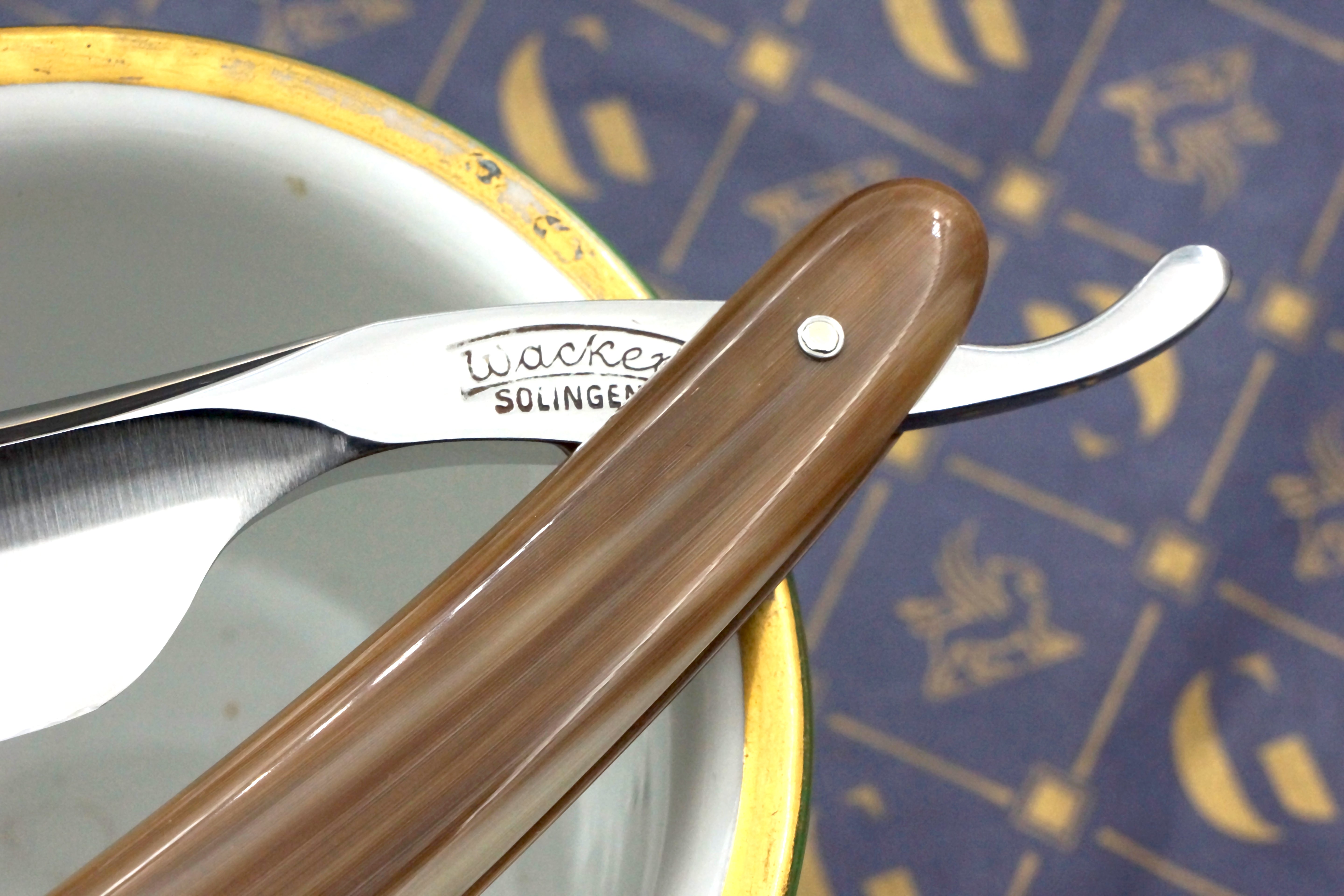 Wacker 6/8 Full Hollow Blade - Horn Scales Solingen Straight Razor - Shave Ready