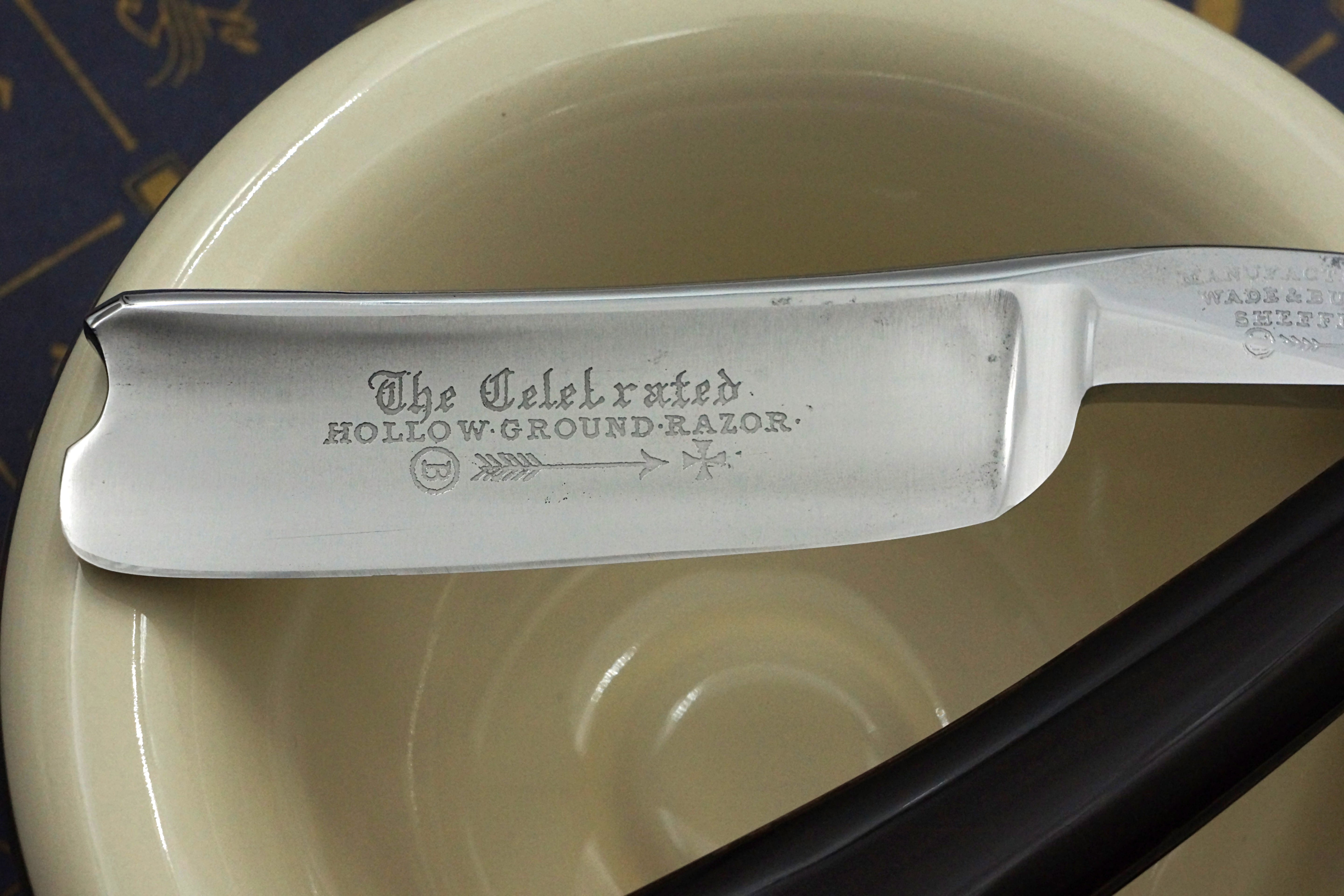 Wade & Butcher Celebrated Hollow Ground 7/8" wide - Fully Restored with Original Scales Sheffield Straight Razor - Shave Ready