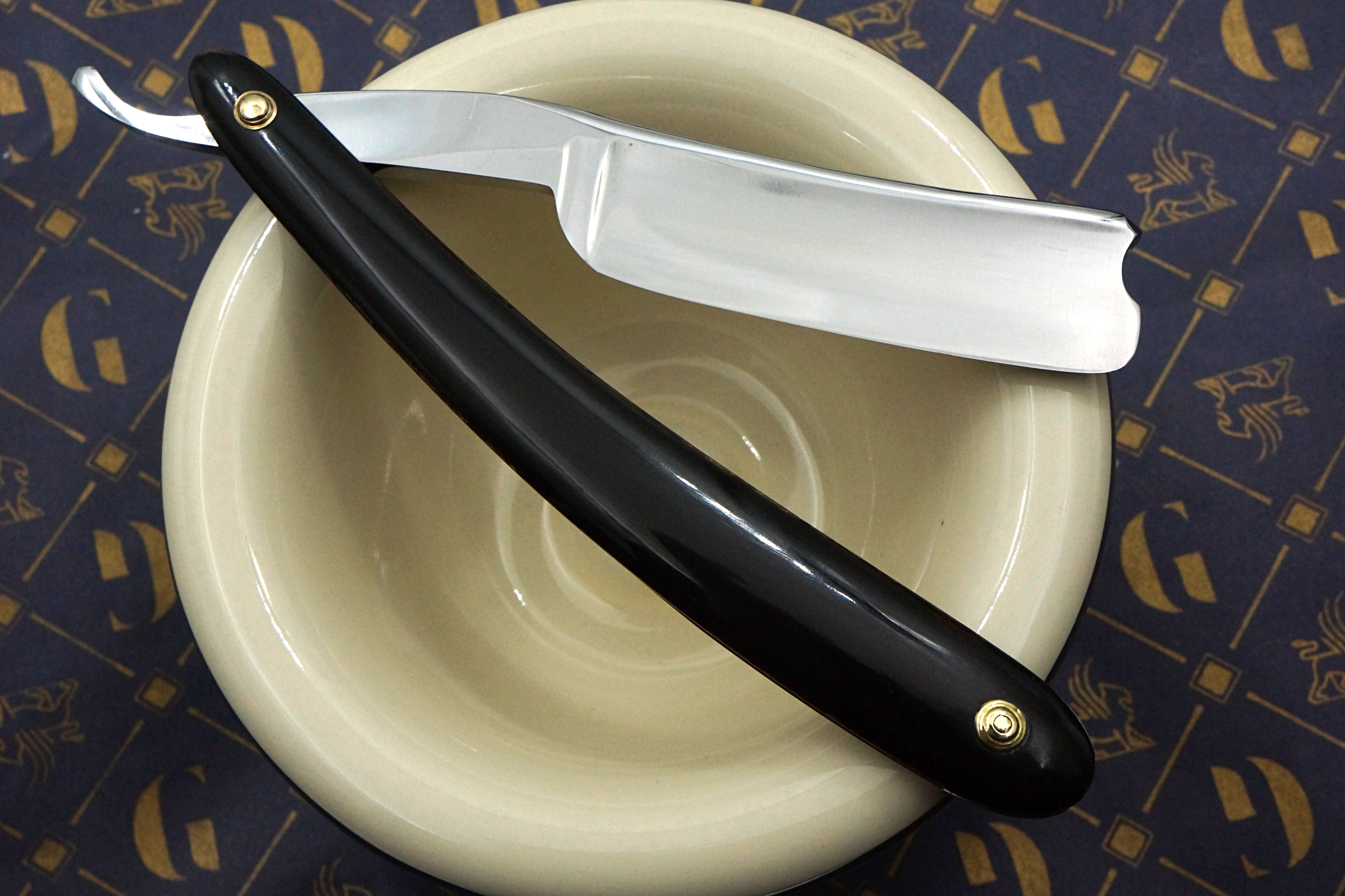 Wade & Butcher Celebrated Hollow Ground 7/8" wide - Fully Restored with Original Scales Sheffield Straight Razor - Shave Ready