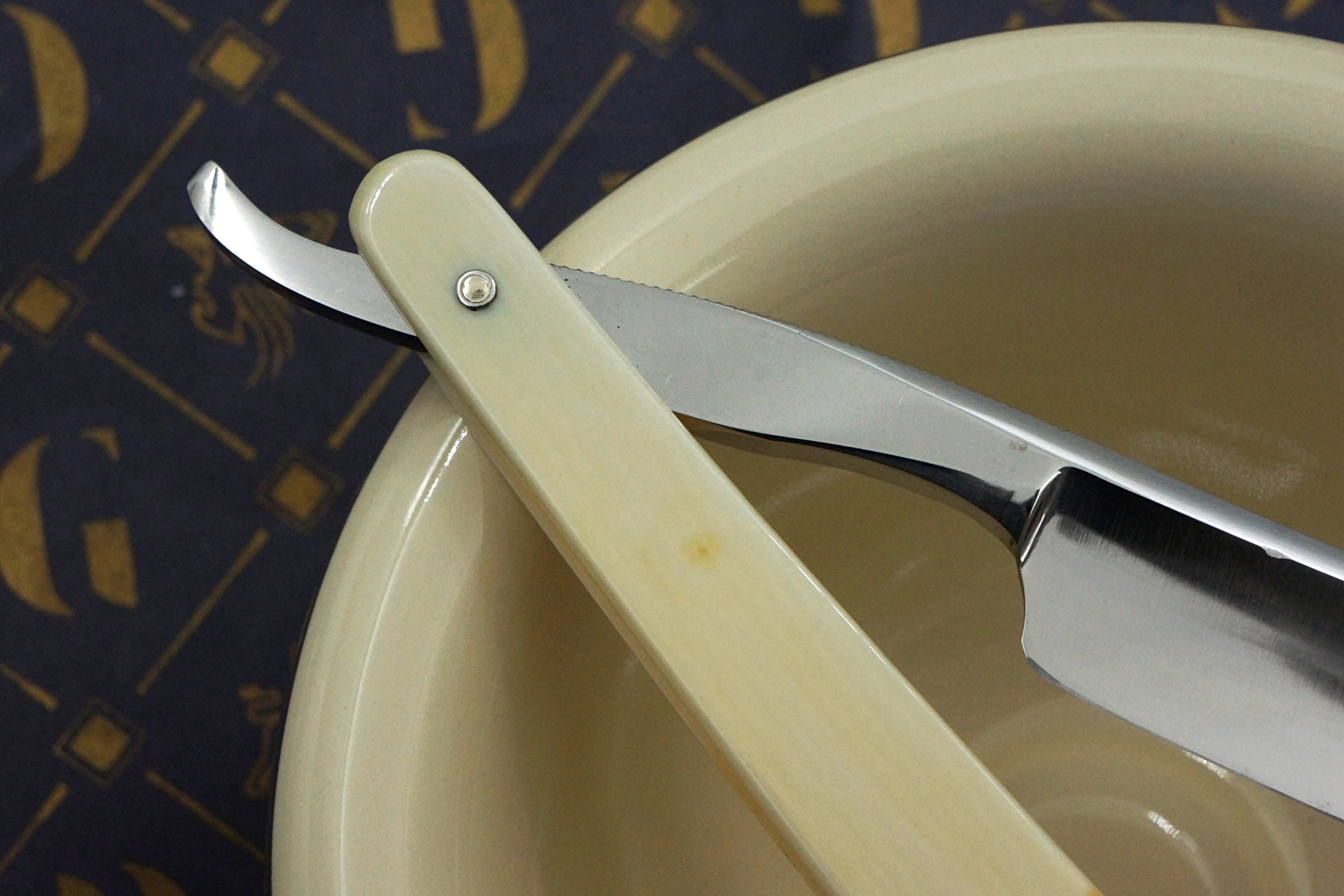 Joseph Rodgers & Sons - Stunning 6/8 Ivory Scaled Fancy Grind - Vintage Sheffield Straight Razor - Shave Ready