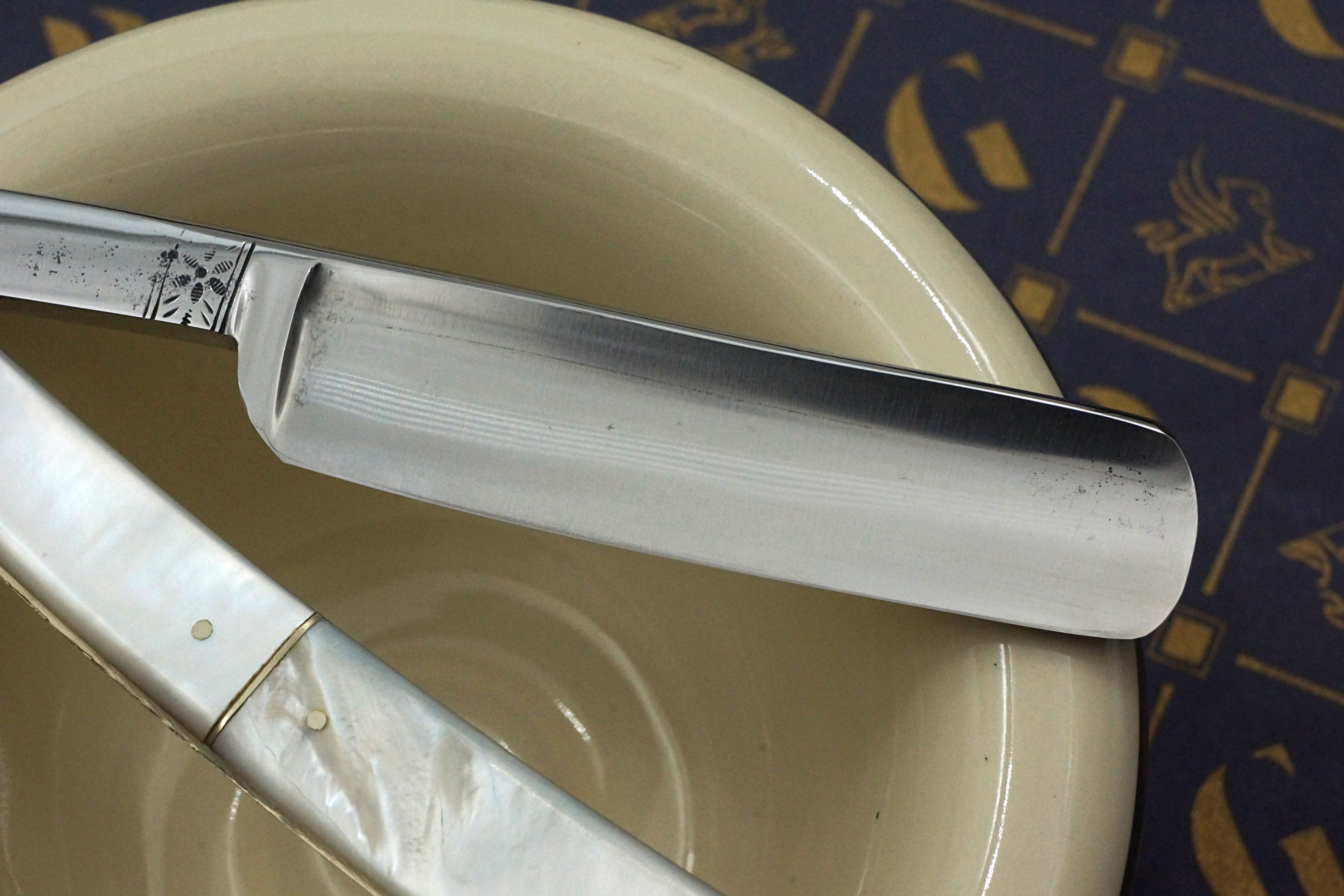 Smith & Son 6/8 - Etched Blade Restored Mother of Pearl Scaled Sheffield Straight Razor - Shave Ready