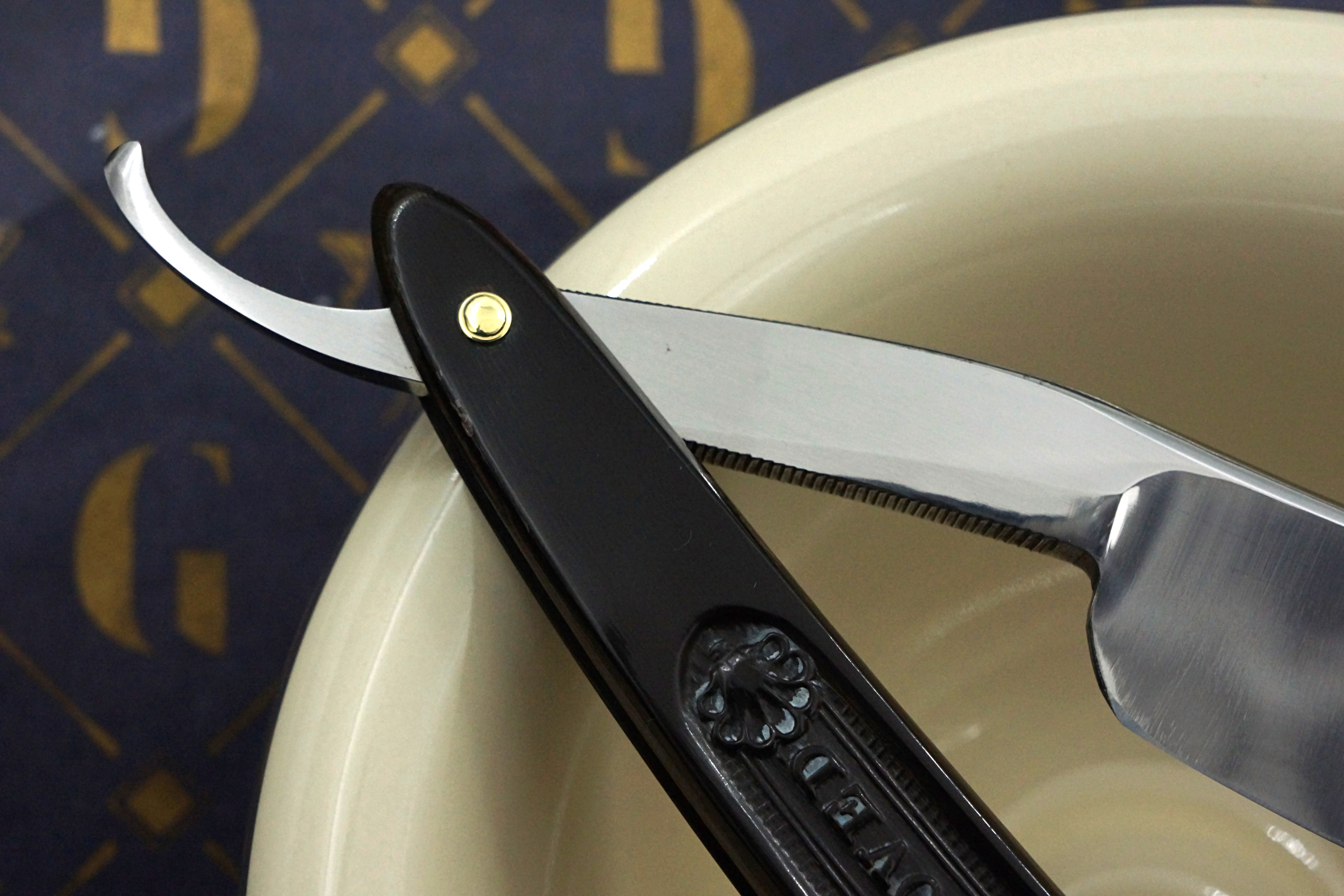 Wade & Butcher 13/16 Celebrated Fine India Steel with Original Pressed Horn Scales Sheffield Straight Razor - Shave Ready (Copy)
