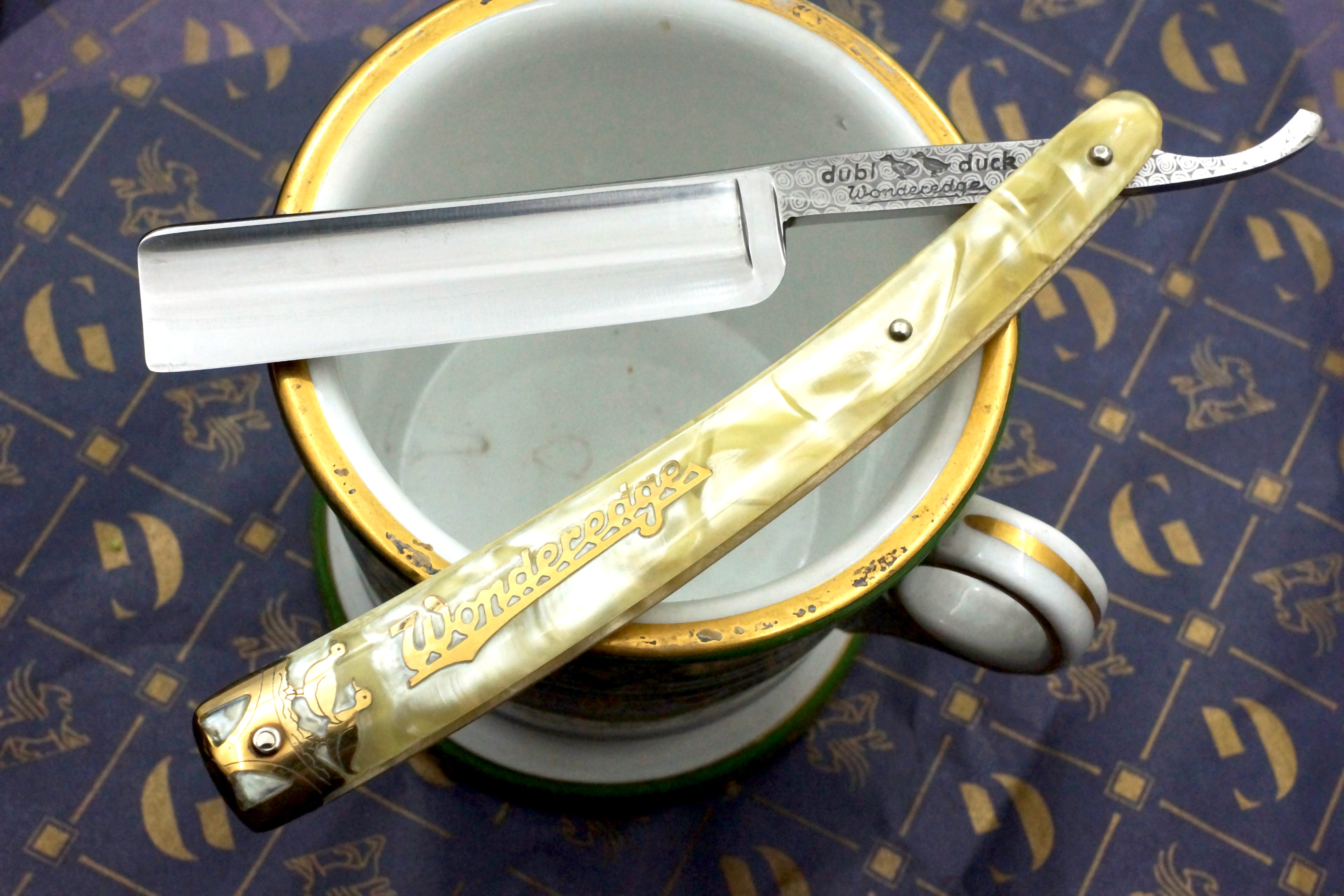 Dubl Duck Wonderedge 11/16 Blade Cracked Ice Scales - Near Mint Vintage Solingen Straight Razor - Shave Ready