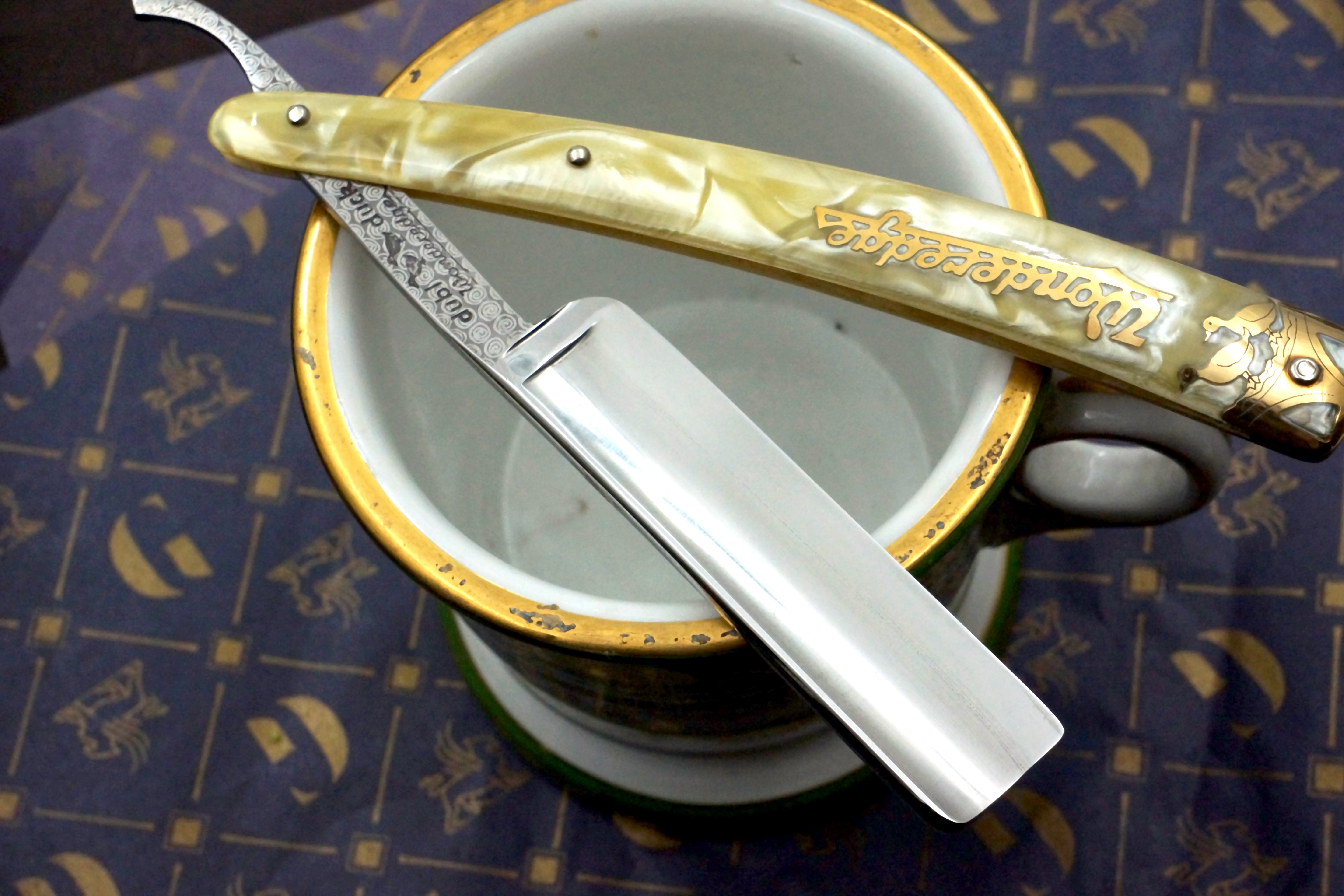 Dubl Duck Wonderedge 11/16 Blade Cracked Ice Scales - Near Mint Vintage Solingen Straight Razor - Shave Ready