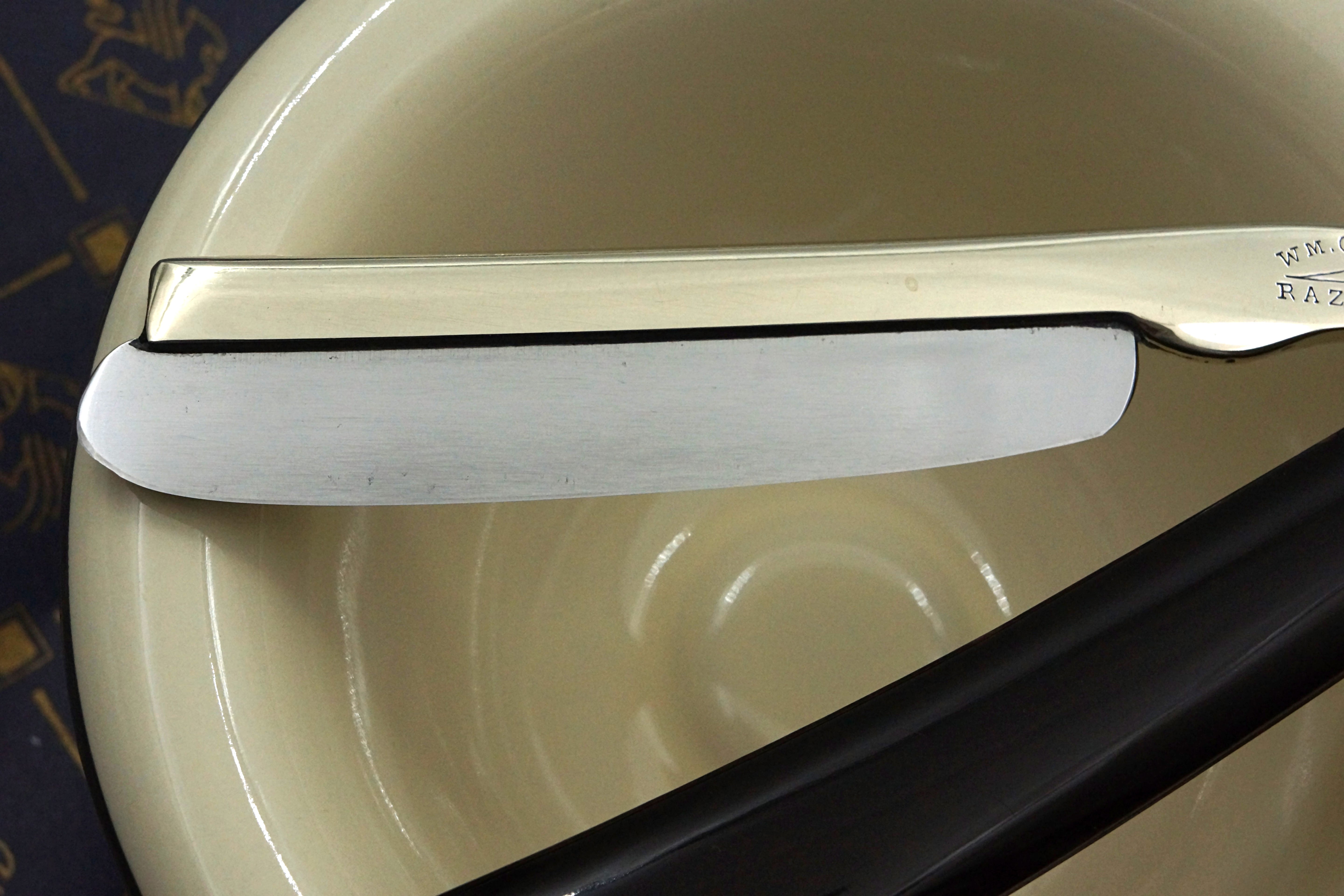 Wm. Gilchrist - Restored & Rare Brass Frameback 6/8 Sheffield Straight Razor with Horn Scales - Shave Ready