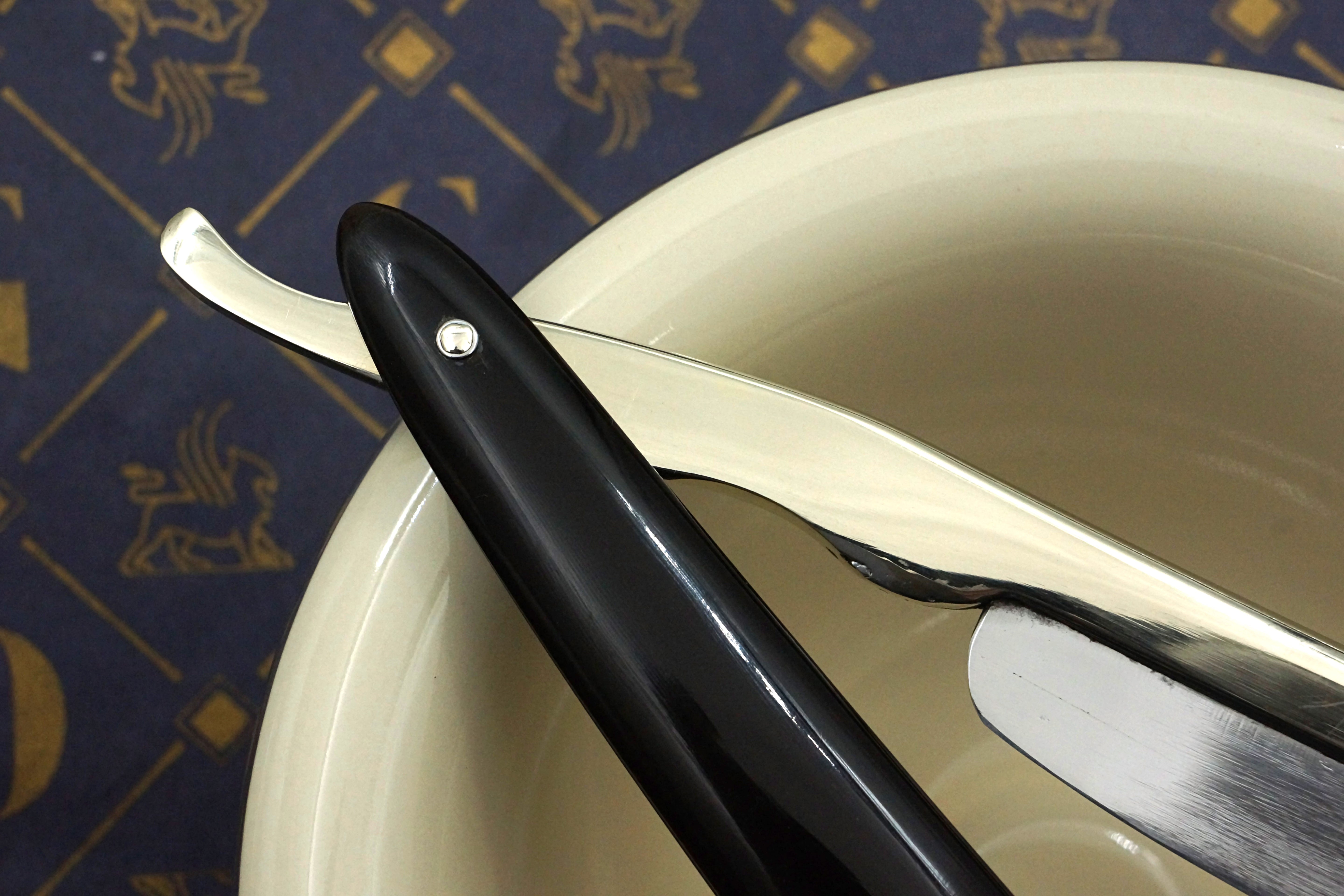Wm. Gilchrist - Restored & Rare Brass Frameback 6/8 Sheffield Straight Razor with Horn Scales - Shave Ready