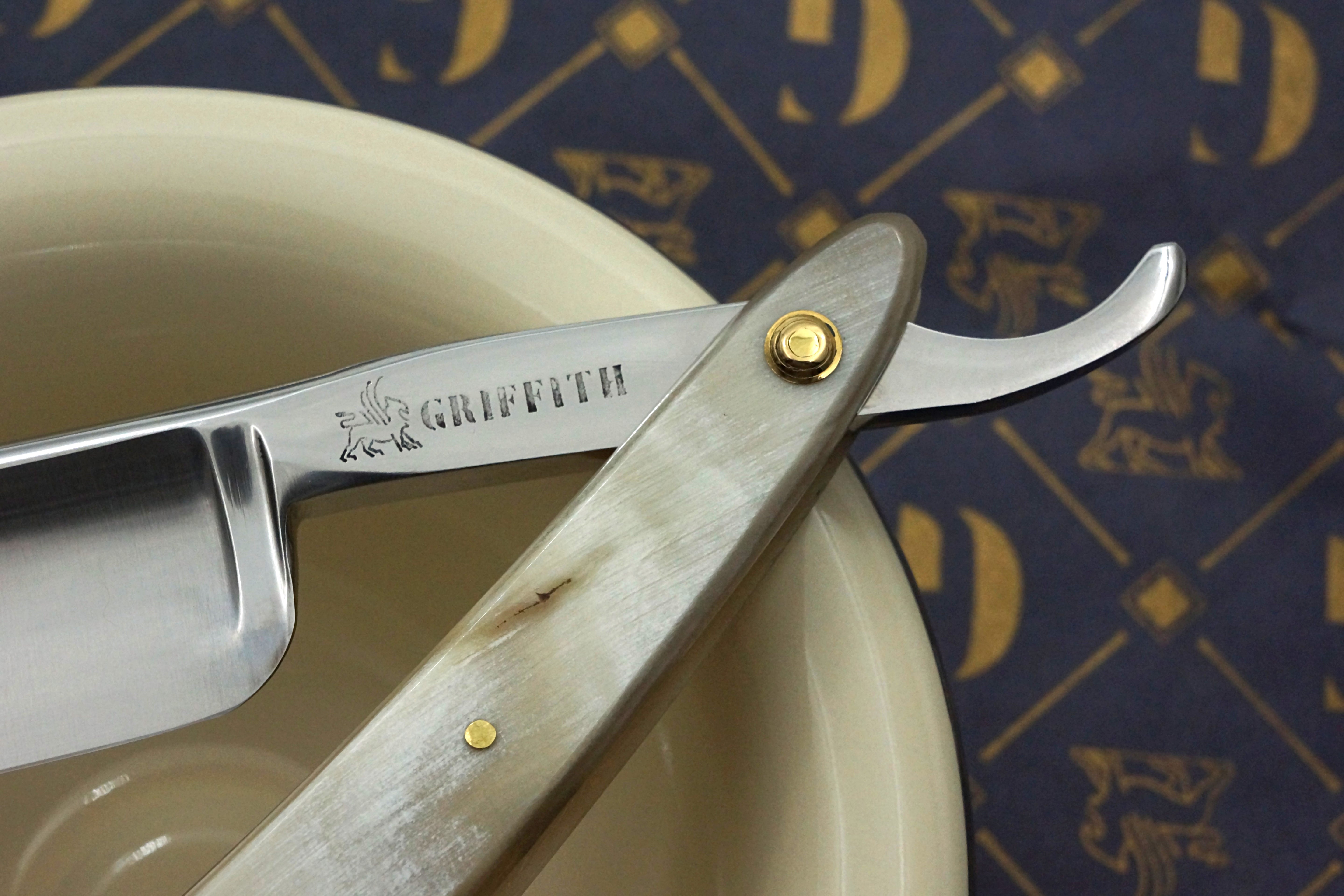 Griffith 8/8 Stainless Steel Full Hollow Blade - Horn Scales Artisan Straight Razor