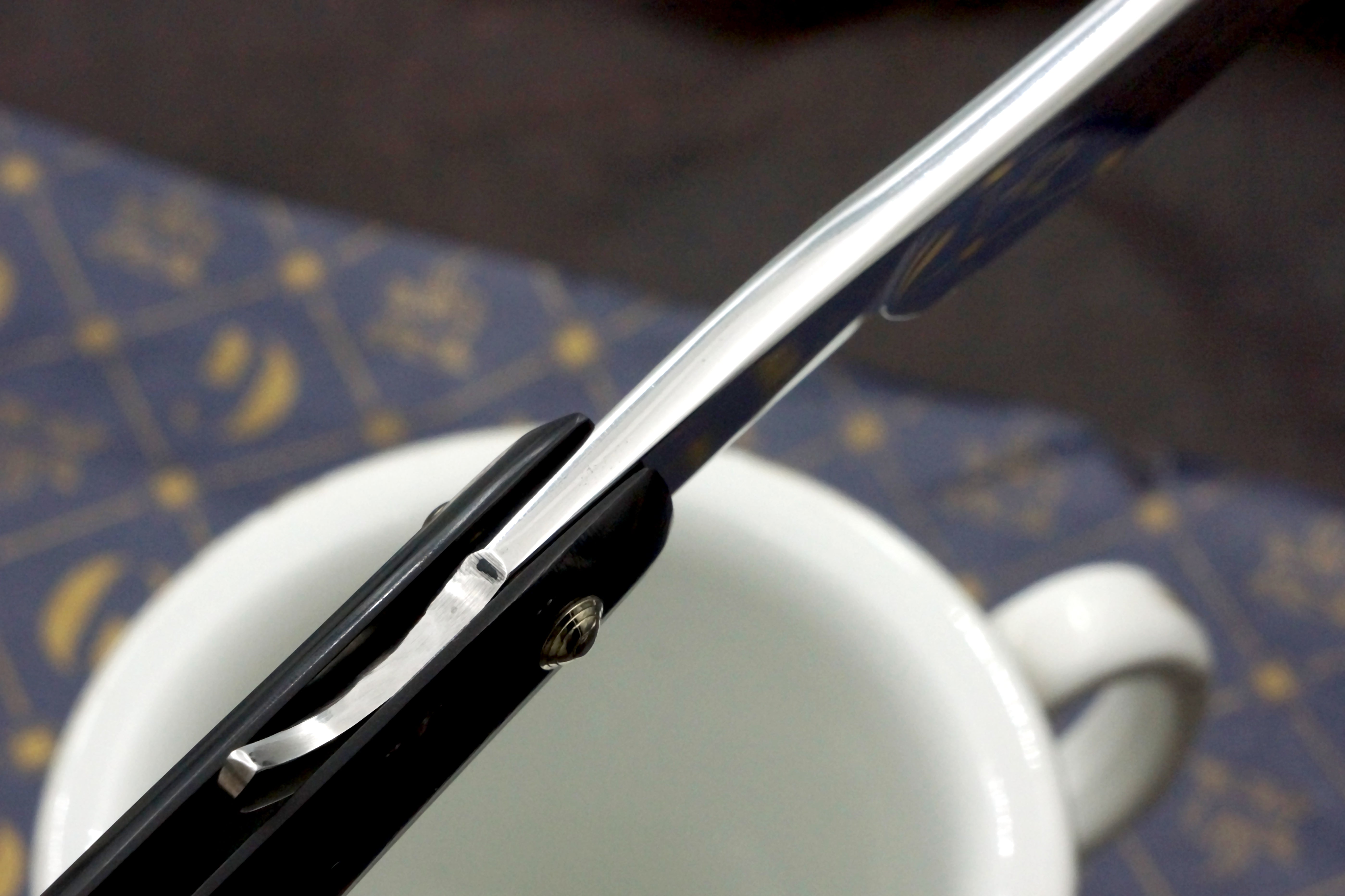 Ward Bros. 6/8 Near Wedge Blade with New Horn Scales - Fully Restored Sheffield Straight Razor - Shave Ready